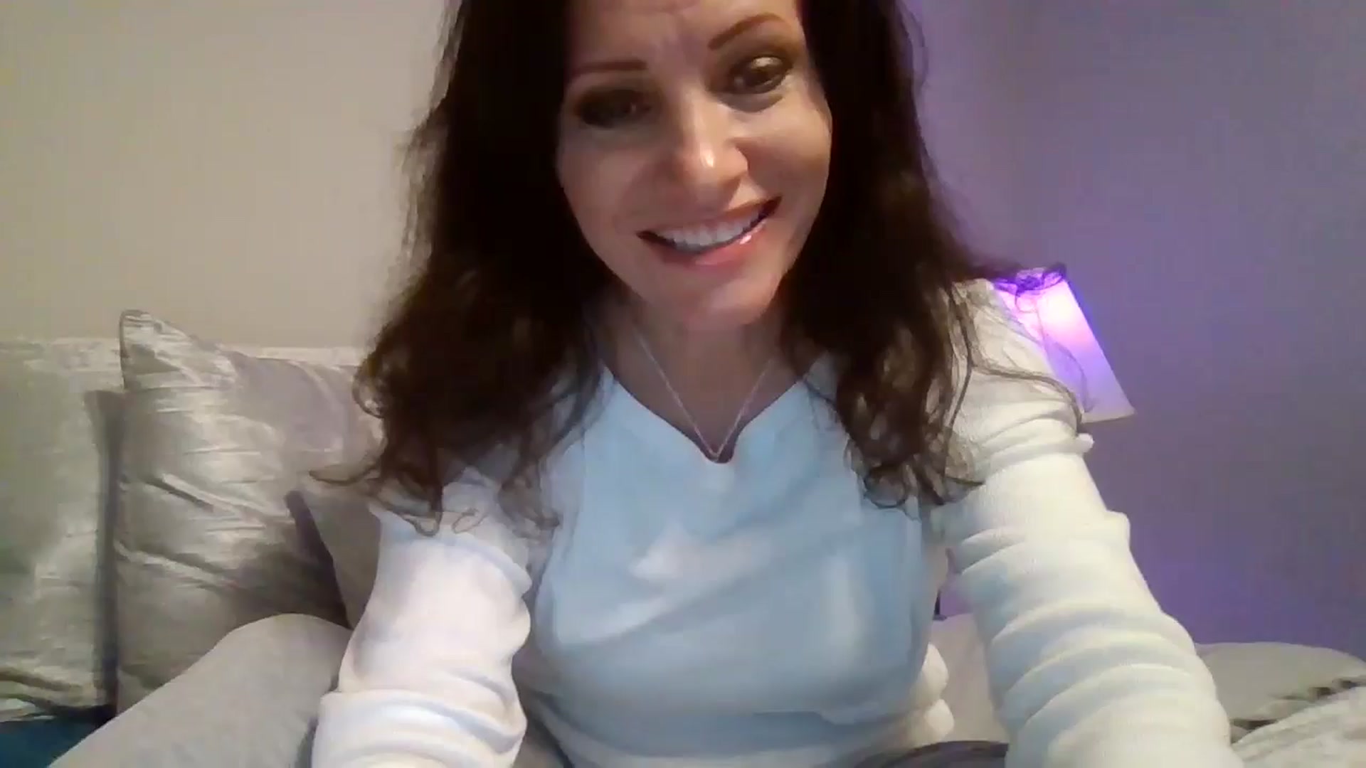 Gallery image thumbnail from LVDOLL's myfreecams stream on, 10/19/2024, 01:32 image 1 of 20