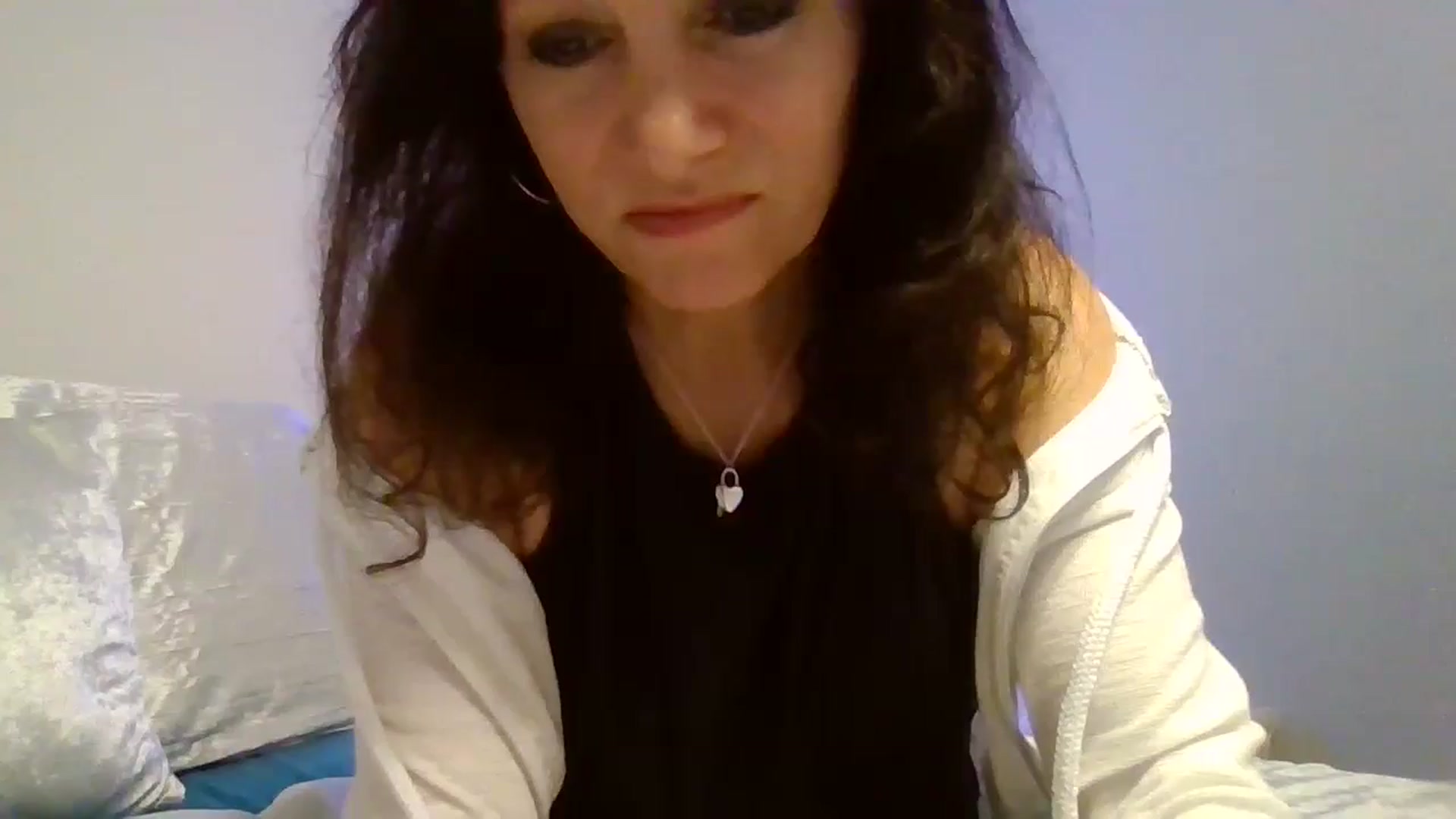 Gallery image thumbnail from LVDOLL's myfreecams stream on, 10/22/2024, 03:56 image 1 of 20