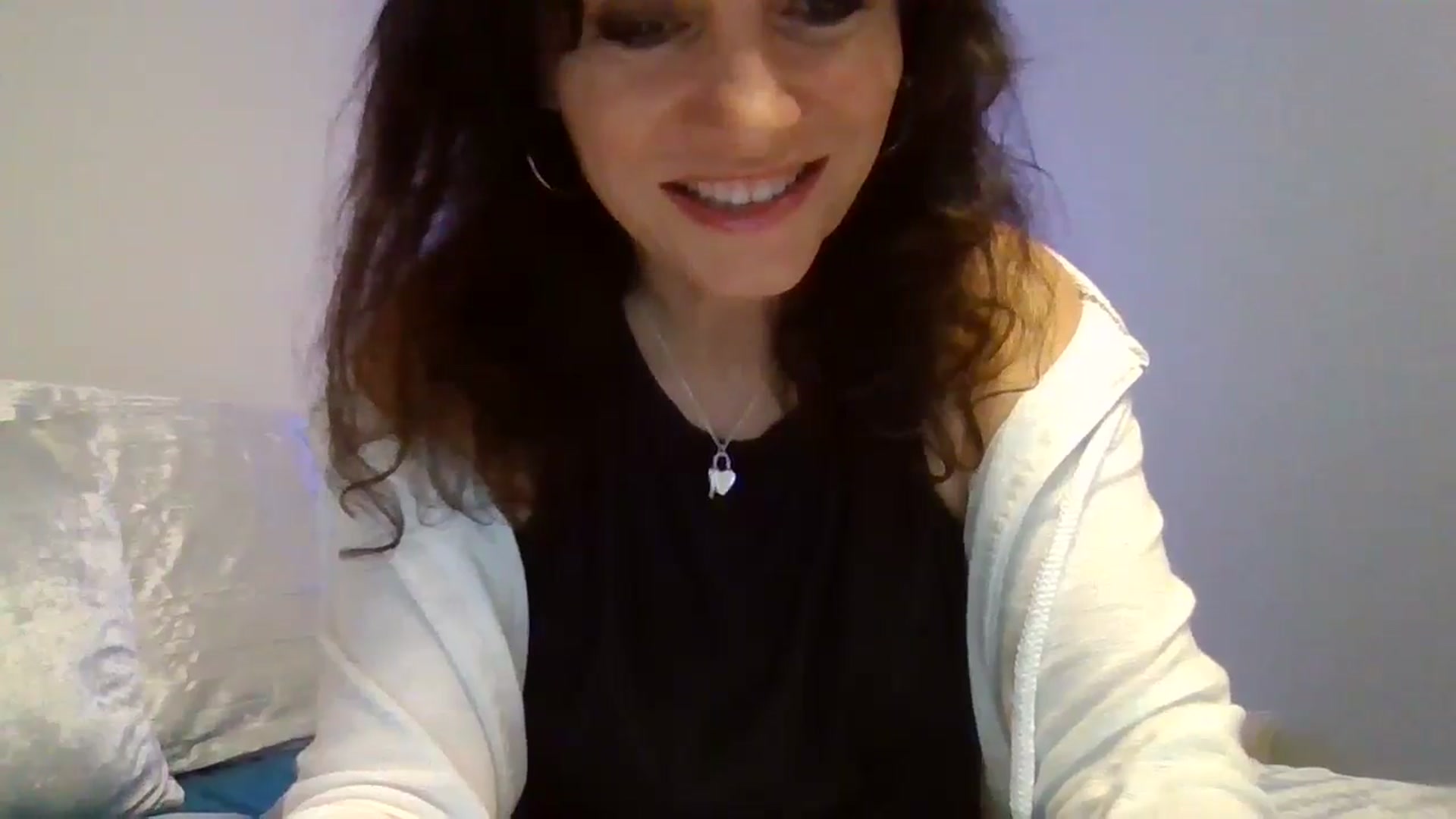 Gallery image thumbnail from LVDOLL's myfreecams stream on, 10/22/2024, 03:56 image 5 of 20