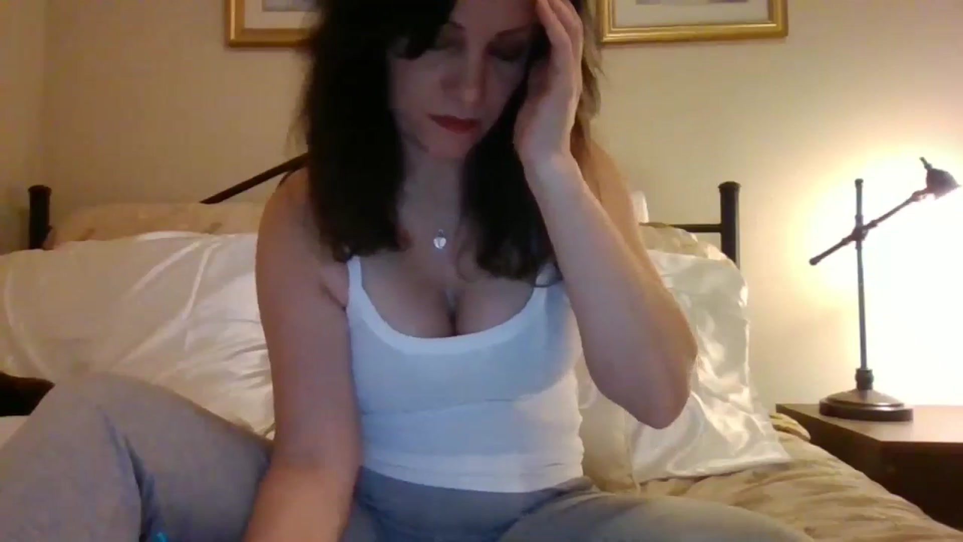 Gallery image thumbnail from LVDOLL's myfreecams stream on, 10/28/2024, 05:12 image 18 of 20