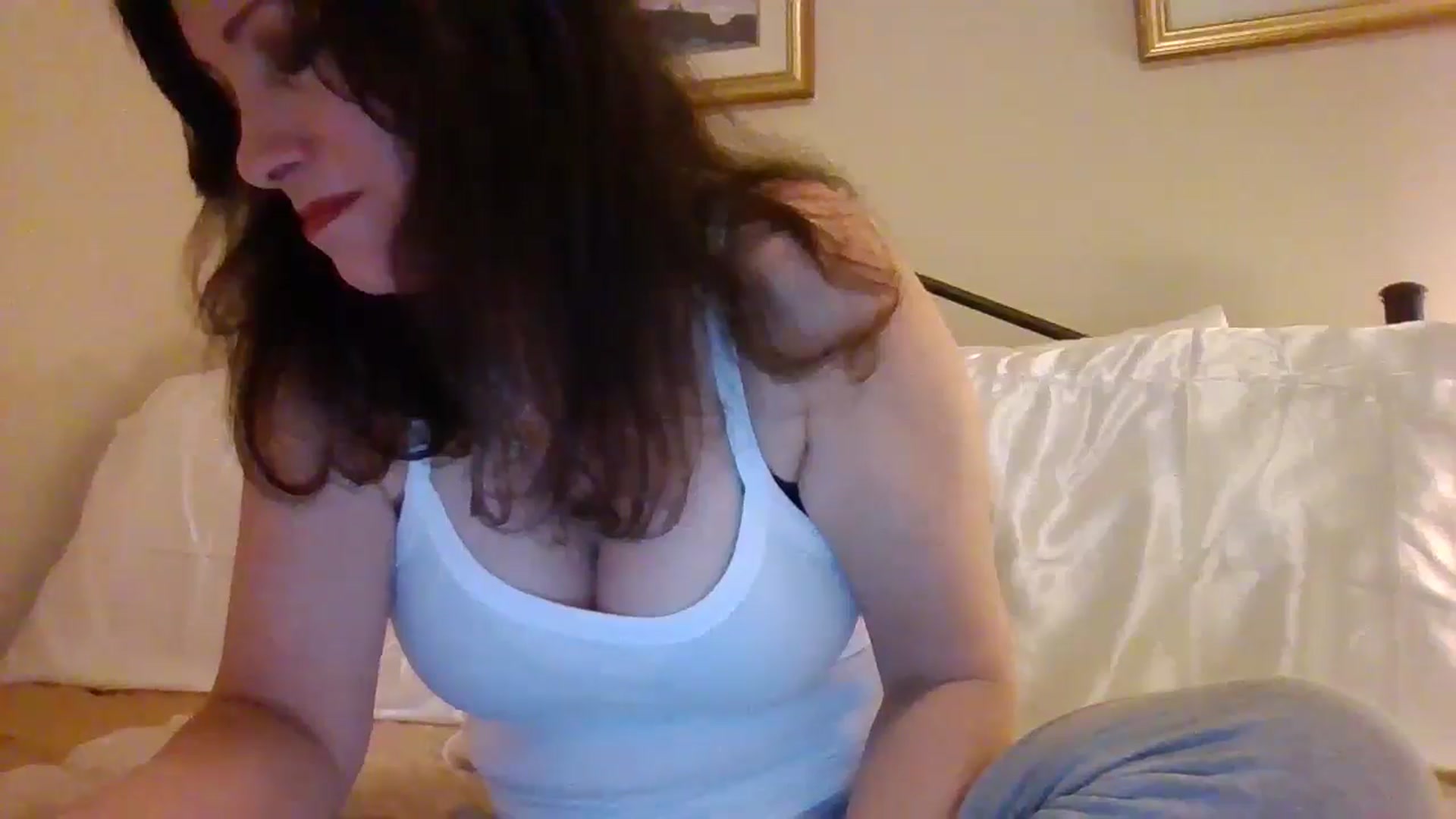 Gallery image thumbnail from LVDOLL's myfreecams stream on, 10/28/2024, 06:28 image 13 of 20