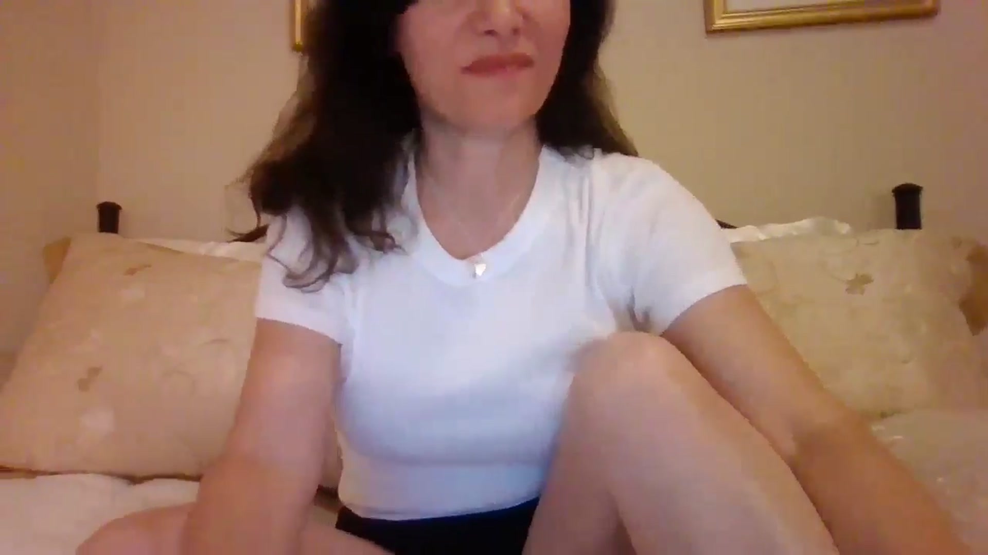 Gallery image thumbnail from LVDOLL's myfreecams stream on, 10/30/2024, 06:56 image 18 of 20
