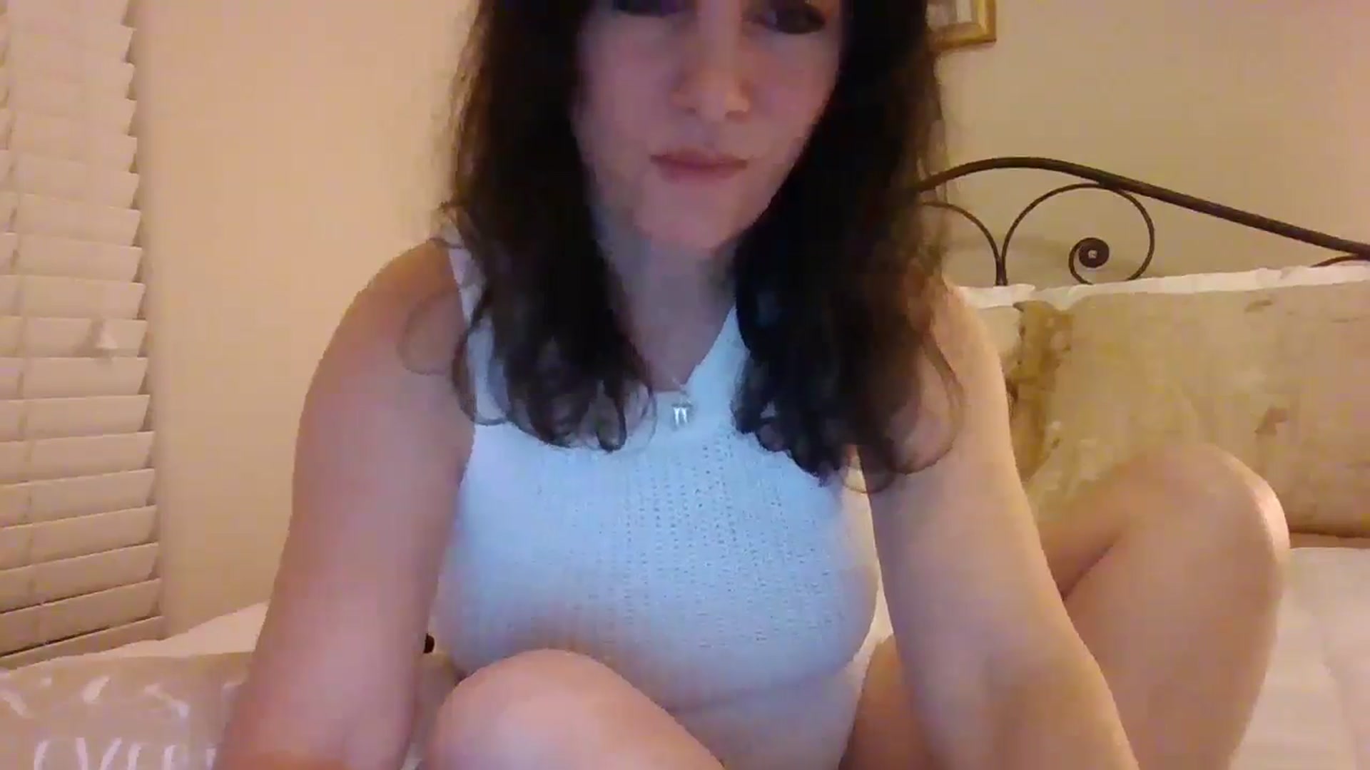 Gallery image thumbnail from LVDOLL's myfreecams stream on, 11/02/2024, 05:13 image 12 of 20