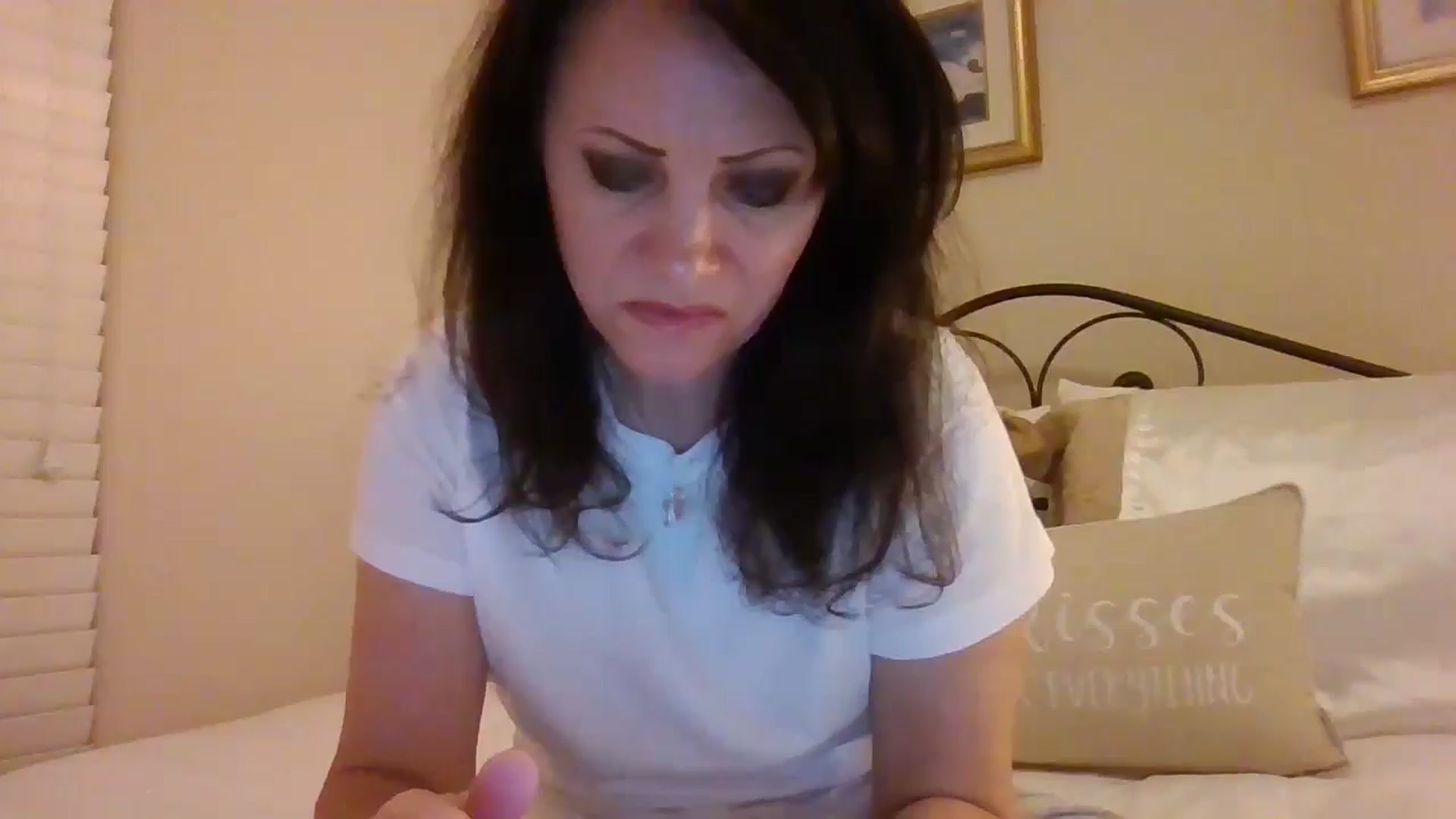 Gallery image thumbnail from LVDOLL's myfreecams stream on, 11/04/2024, 02:36 image 15 of 20