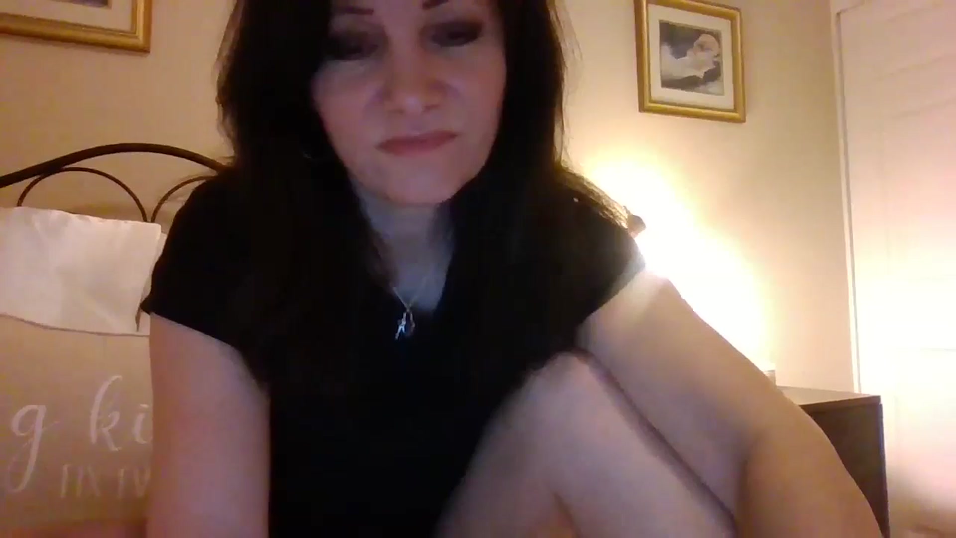 Gallery image thumbnail from LVDOLL's myfreecams stream on, 11/05/2024, 04:55 image 15 of 20