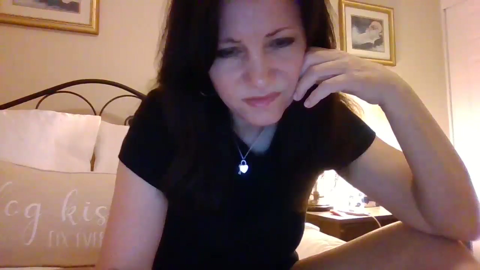 Gallery image thumbnail from LVDOLL's myfreecams stream on, 11/05/2024, 04:55 image 17 of 20