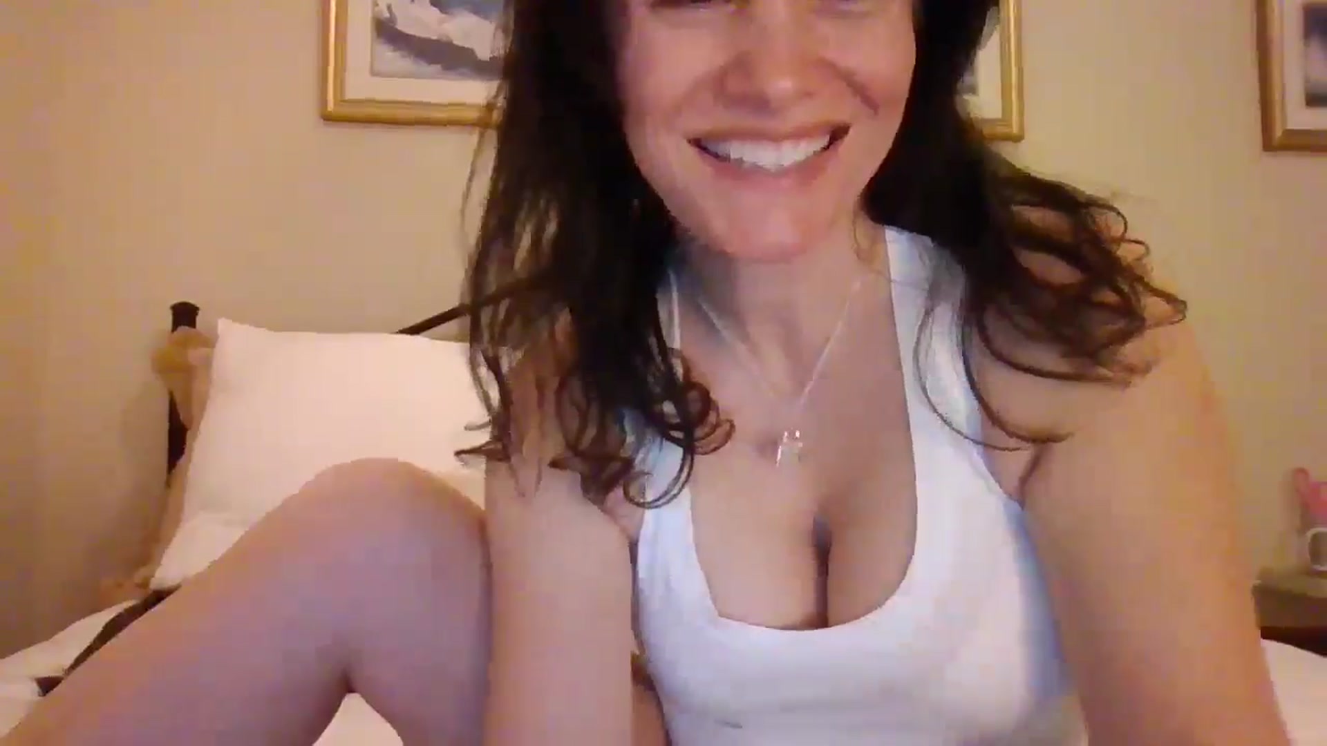 Gallery image thumbnail from LVDOLL's myfreecams stream on, 11/11/2024, 06:36 image 17 of 20