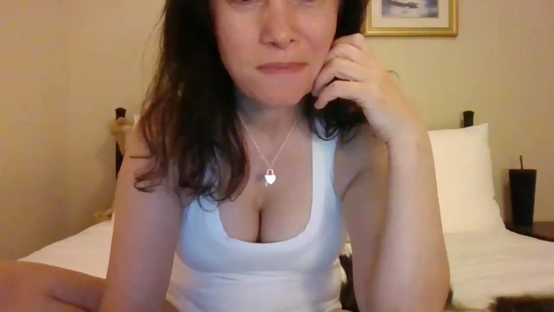 Gallery image thumbnail from LVDOLL's myfreecams stream on, 11/11/2024, 06:36 image 3 of 20