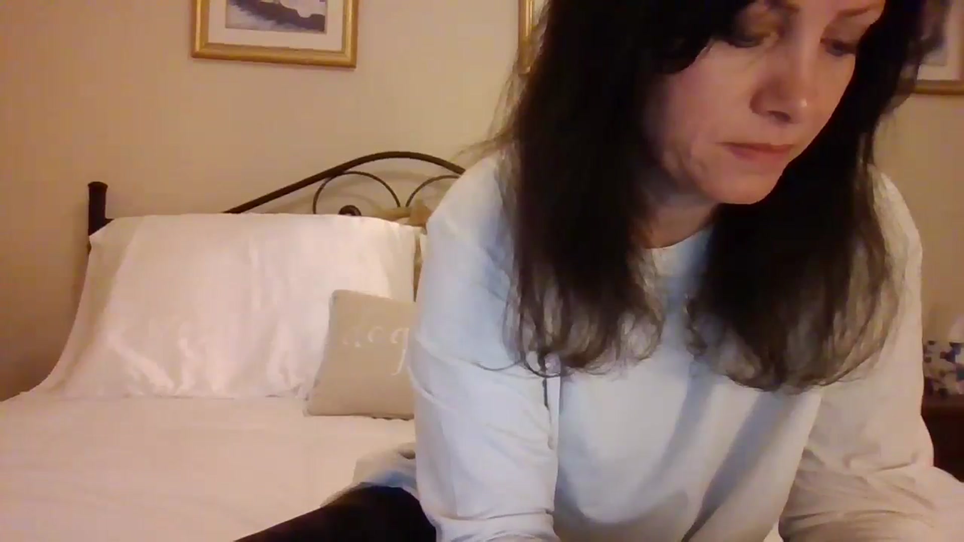 Gallery image thumbnail from LVDOLL's myfreecams stream on, 11/12/2024, 07:03 image 17 of 20