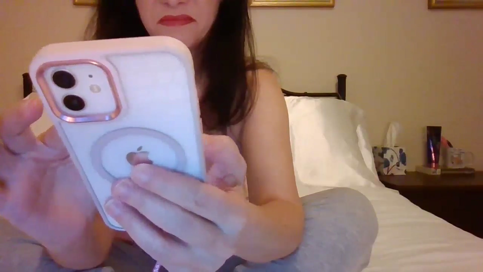 Gallery image thumbnail from LVDOLL's myfreecams stream on, 11/13/2024, 03:13 image 4 of 20