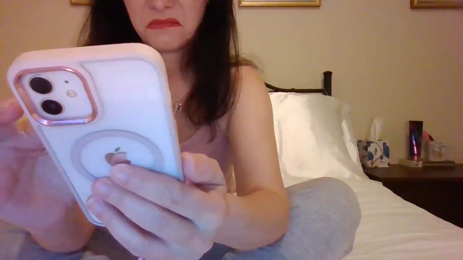 Gallery image thumbnail from LVDOLL's myfreecams stream on, 11/13/2024, 03:13 image 3 of 20