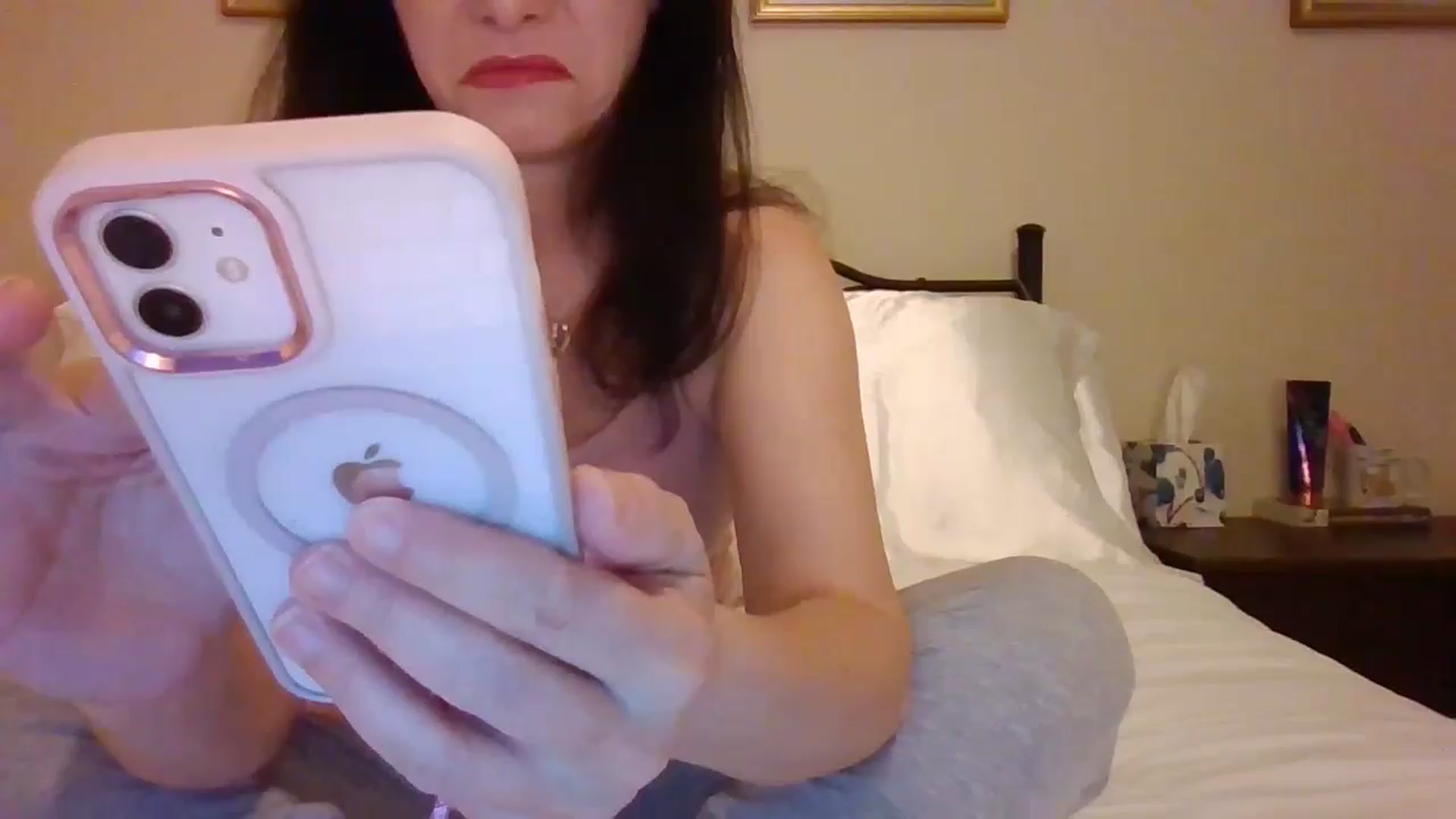 Gallery image thumbnail from LVDOLL's myfreecams stream on, 11/13/2024, 03:13 image 2 of 20