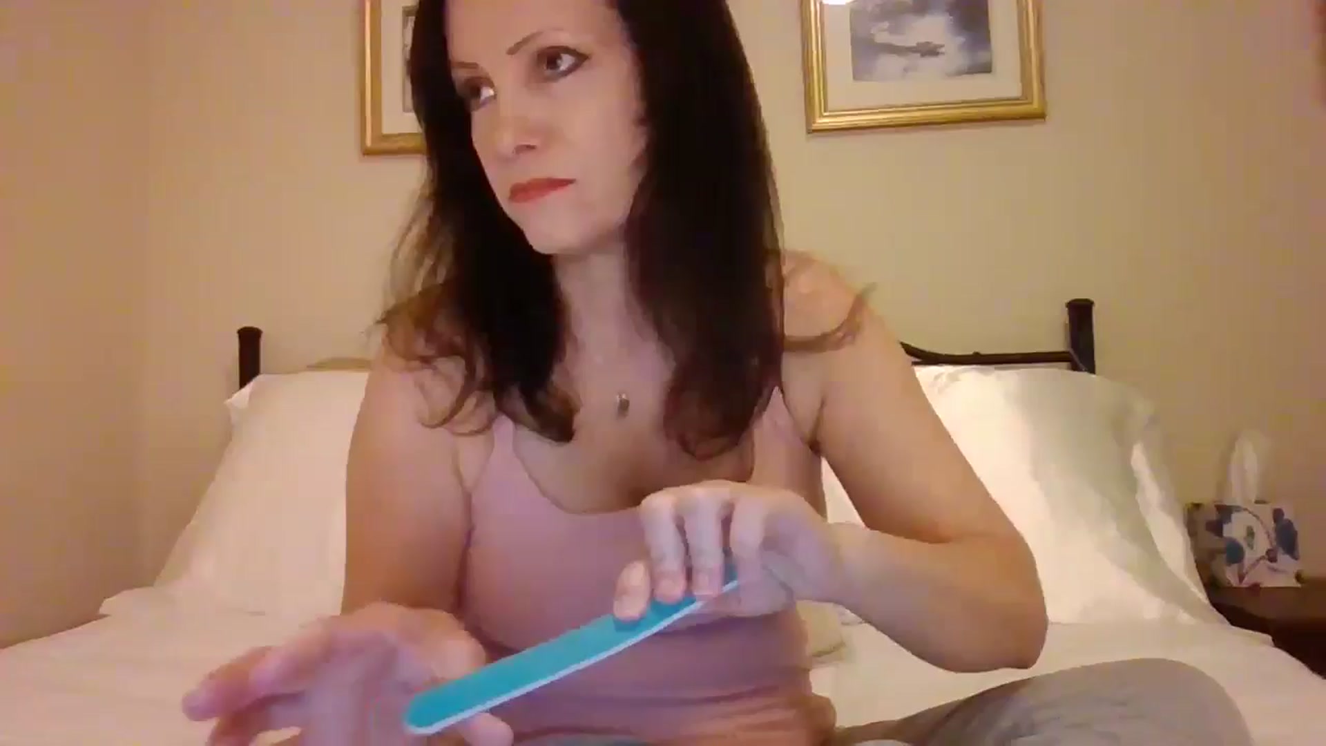 Gallery image thumbnail from LVDOLL's myfreecams stream on, 11/13/2024, 03:13 image 12 of 20