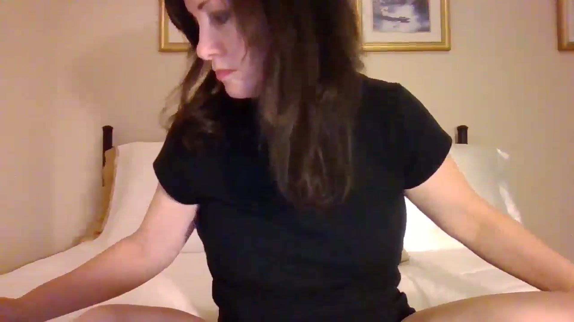 Gallery image thumbnail from LVDOLL's myfreecams stream on, 11/14/2024, 05:32 image 17 of 20