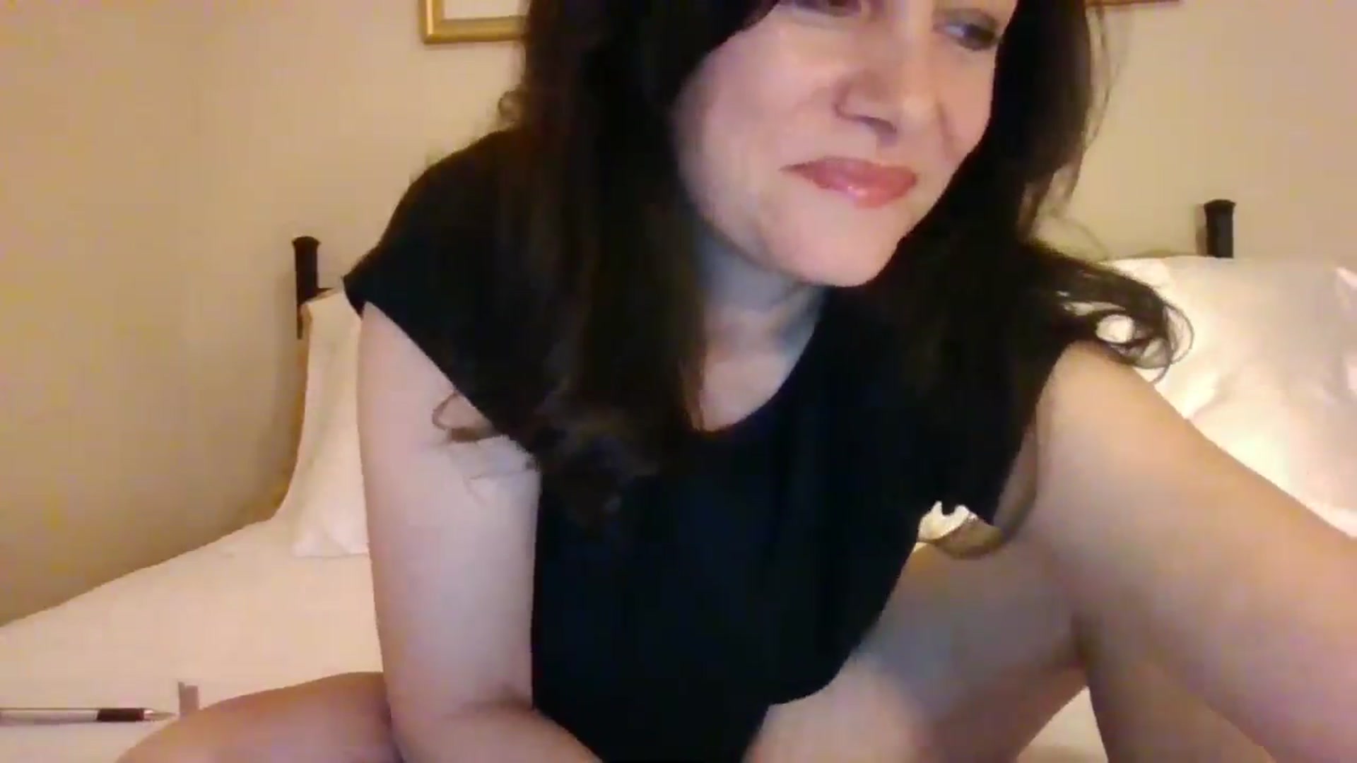 Gallery image thumbnail from LVDOLL's myfreecams stream on, 11/14/2024, 06:23 image 18 of 20