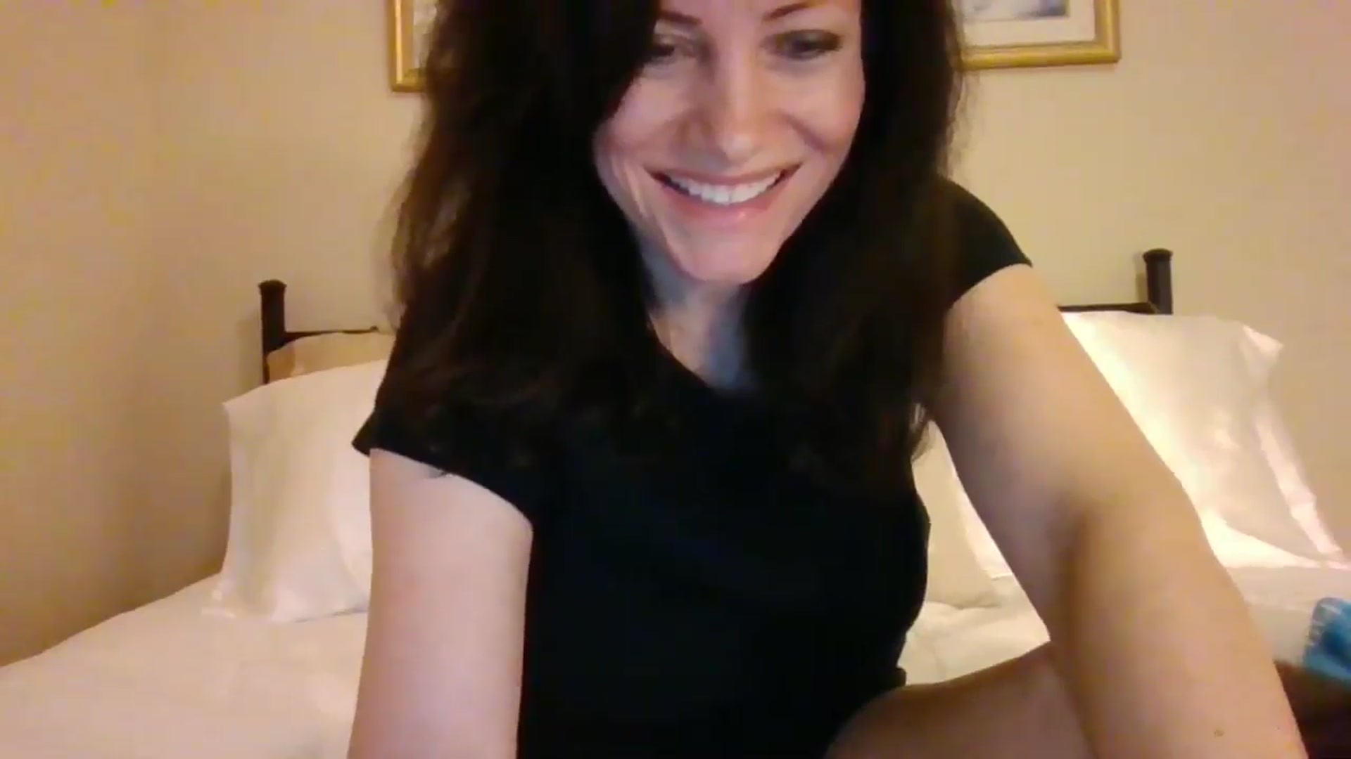 Gallery image thumbnail from LVDOLL's myfreecams stream on, 11/14/2024, 07:46 image 16 of 20