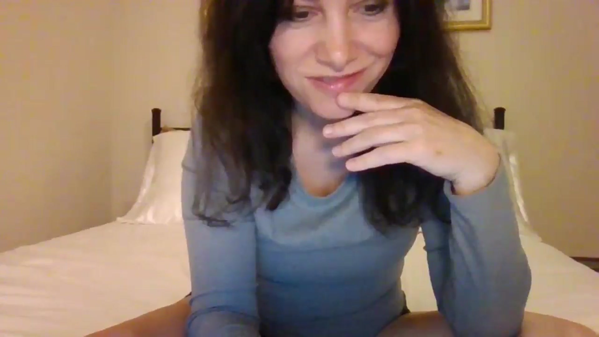 Gallery image thumbnail from LVDOLL's myfreecams stream on, 11/15/2024, 07:00 image 5 of 20