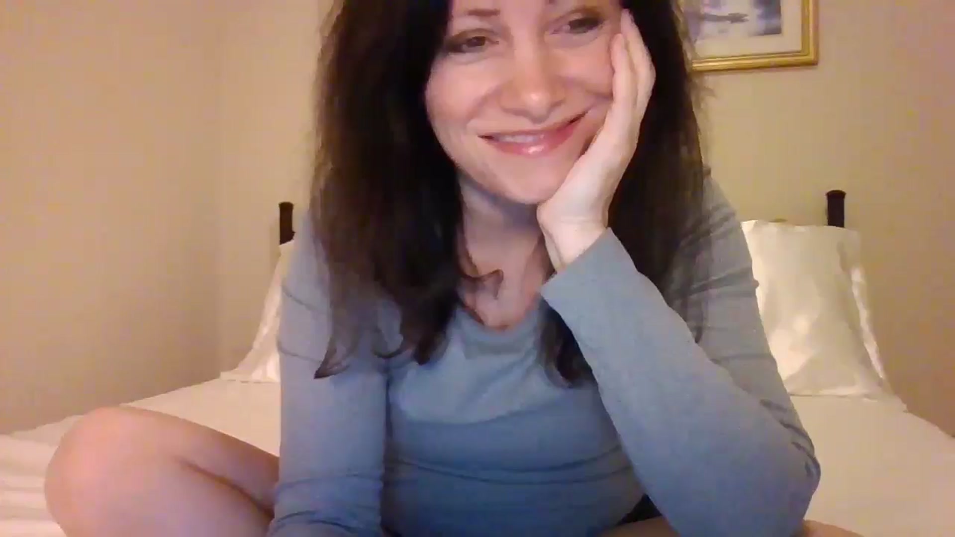 Gallery image thumbnail from LVDOLL's myfreecams stream on, 11/15/2024, 07:00 image 17 of 20