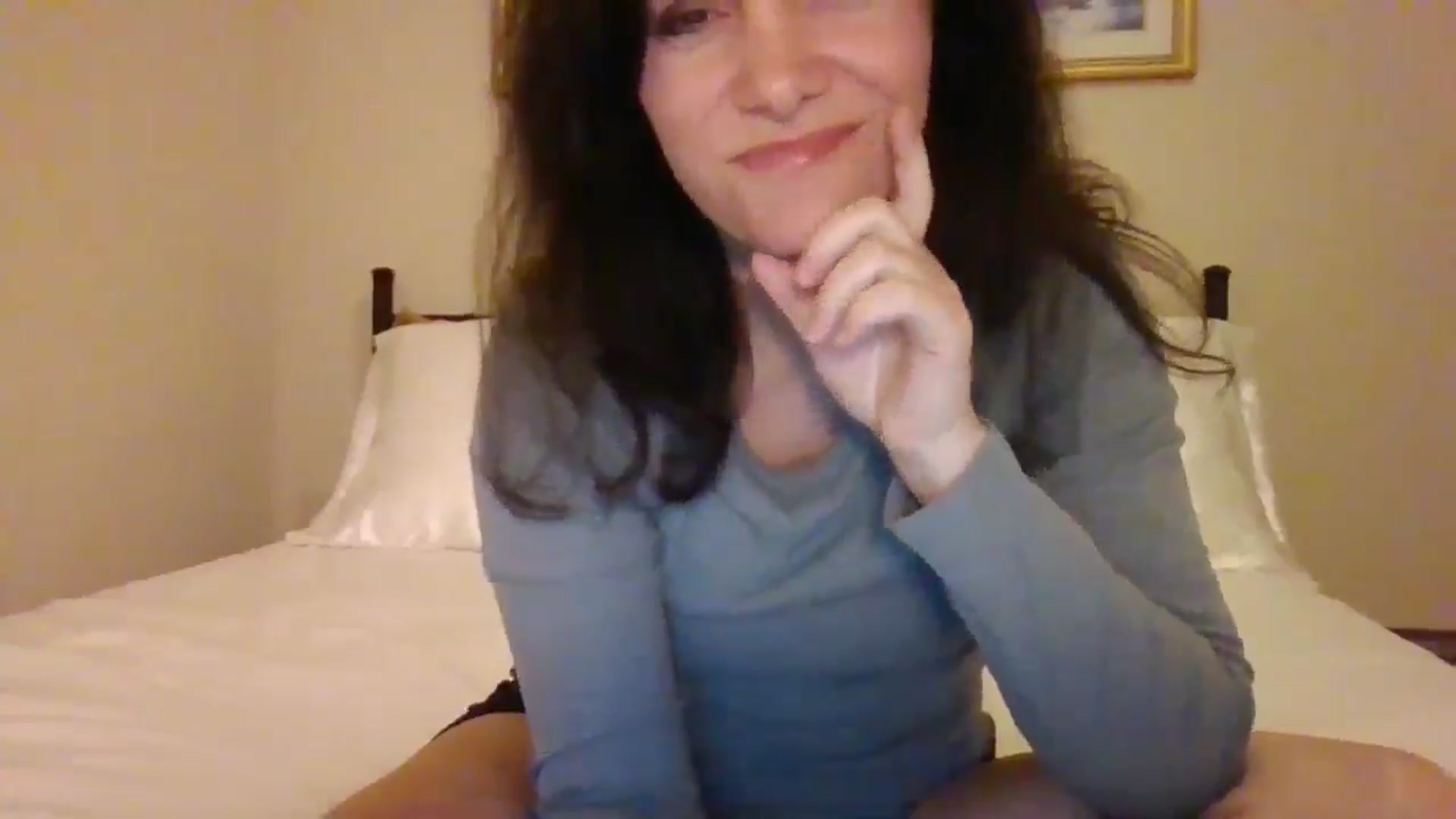 Gallery image thumbnail from LVDOLL's myfreecams stream on, 11/15/2024, 07:00 image 7 of 20