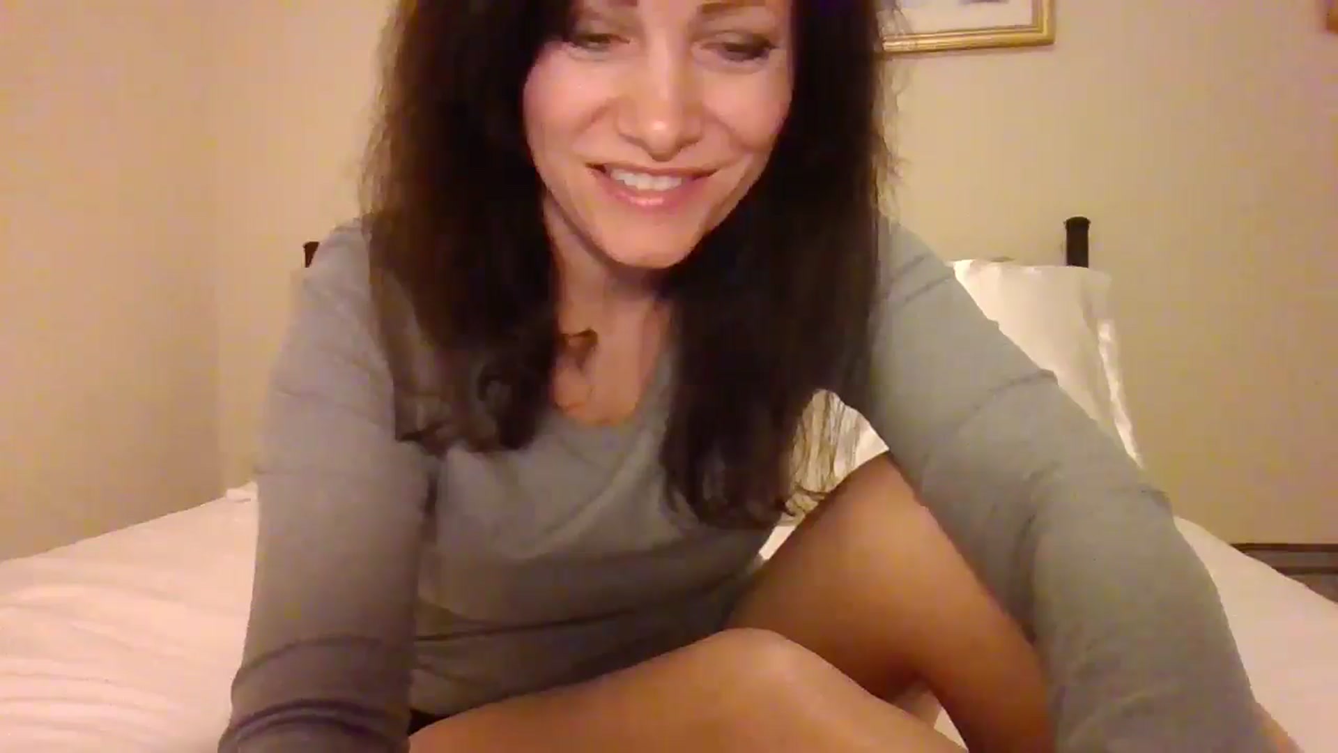Gallery image thumbnail from LVDOLL's myfreecams stream on, 11/15/2024, 07:00 image 12 of 20