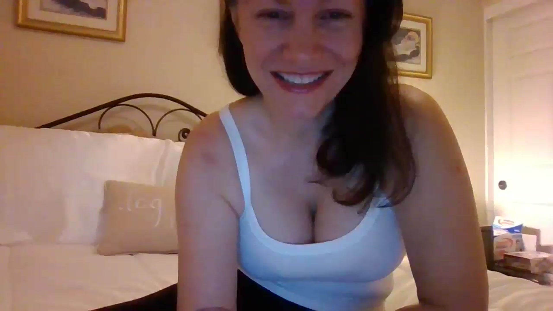 Gallery image thumbnail from LVDOLL's myfreecams stream on, 11/19/2024, 04:52 image 7 of 20