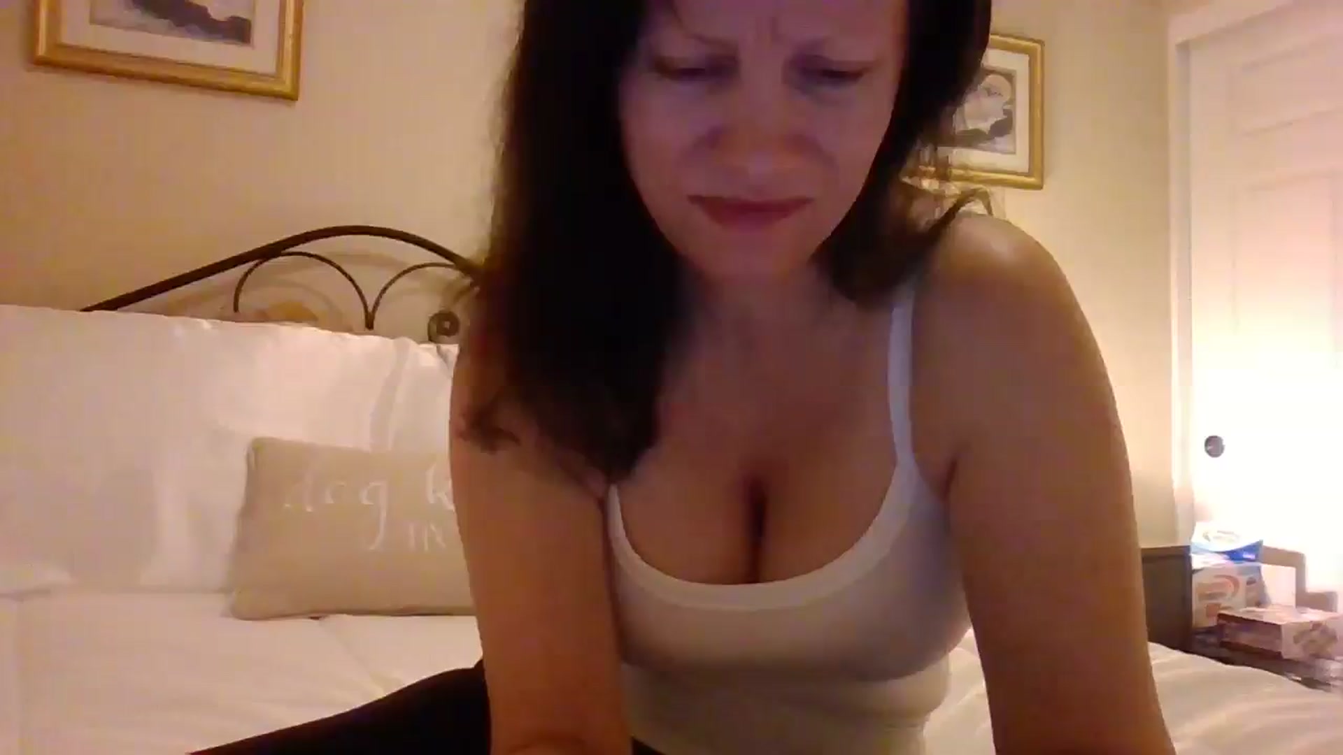 Gallery image thumbnail from LVDOLL's myfreecams stream on, 11/19/2024, 04:52 image 1 of 20