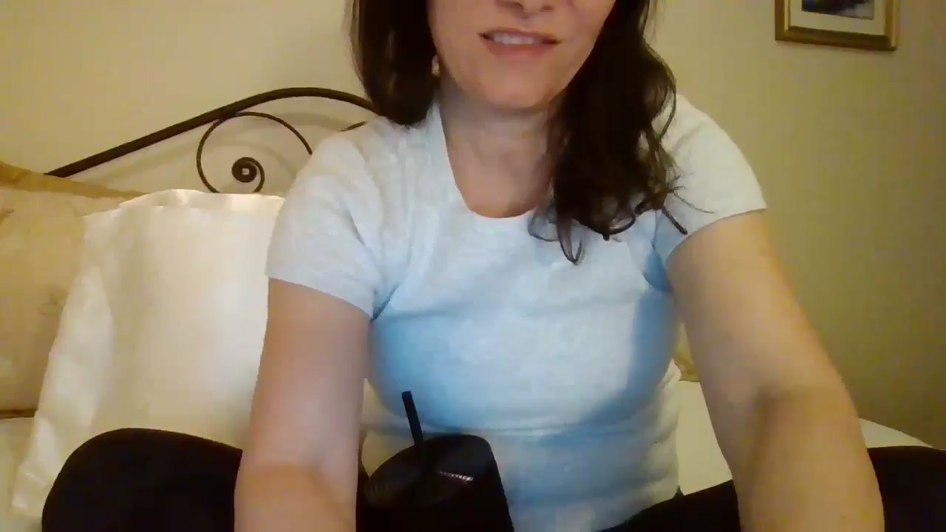 Gallery image thumbnail from LVDOLL's myfreecams stream on, 11/20/2024, 05:13 image 15 of 20
