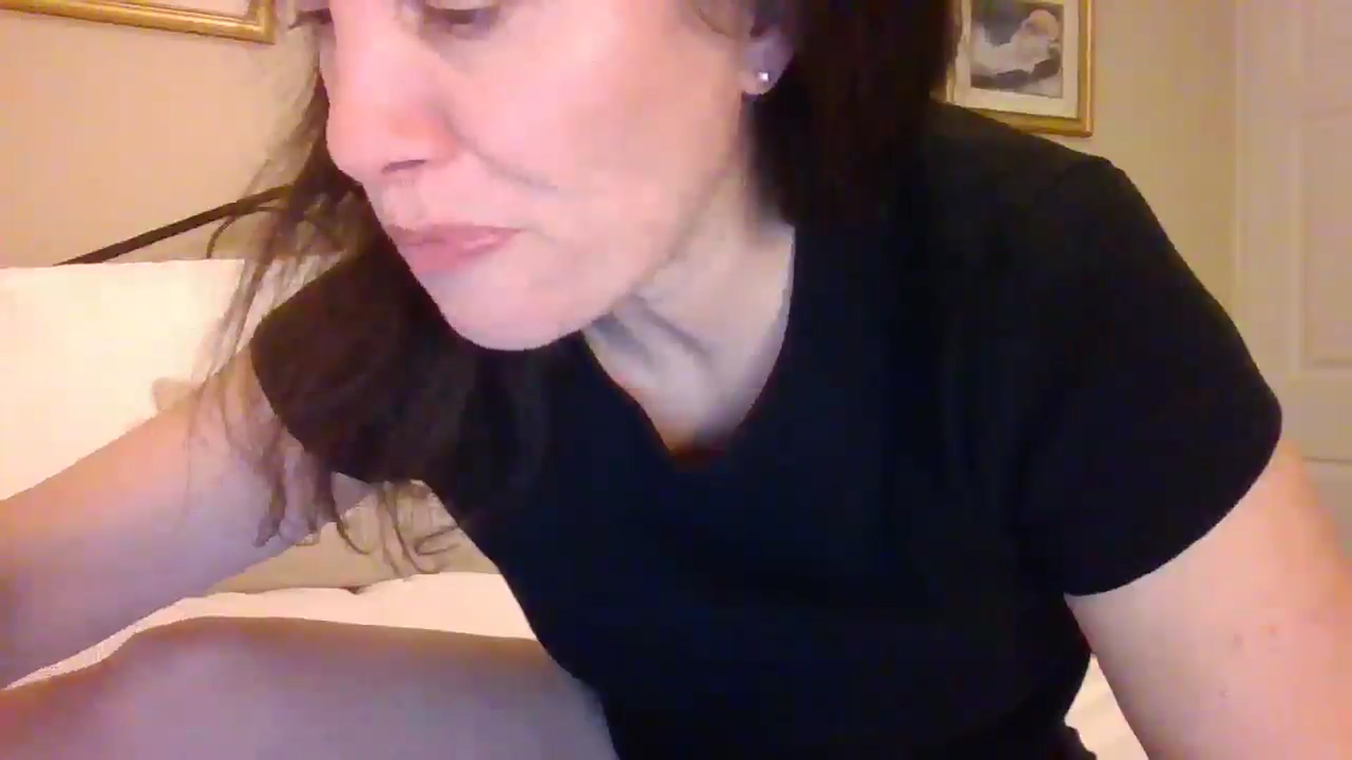 Gallery image thumbnail from LVDOLL's myfreecams stream on, 11/21/2024, 03:24 image 13 of 20