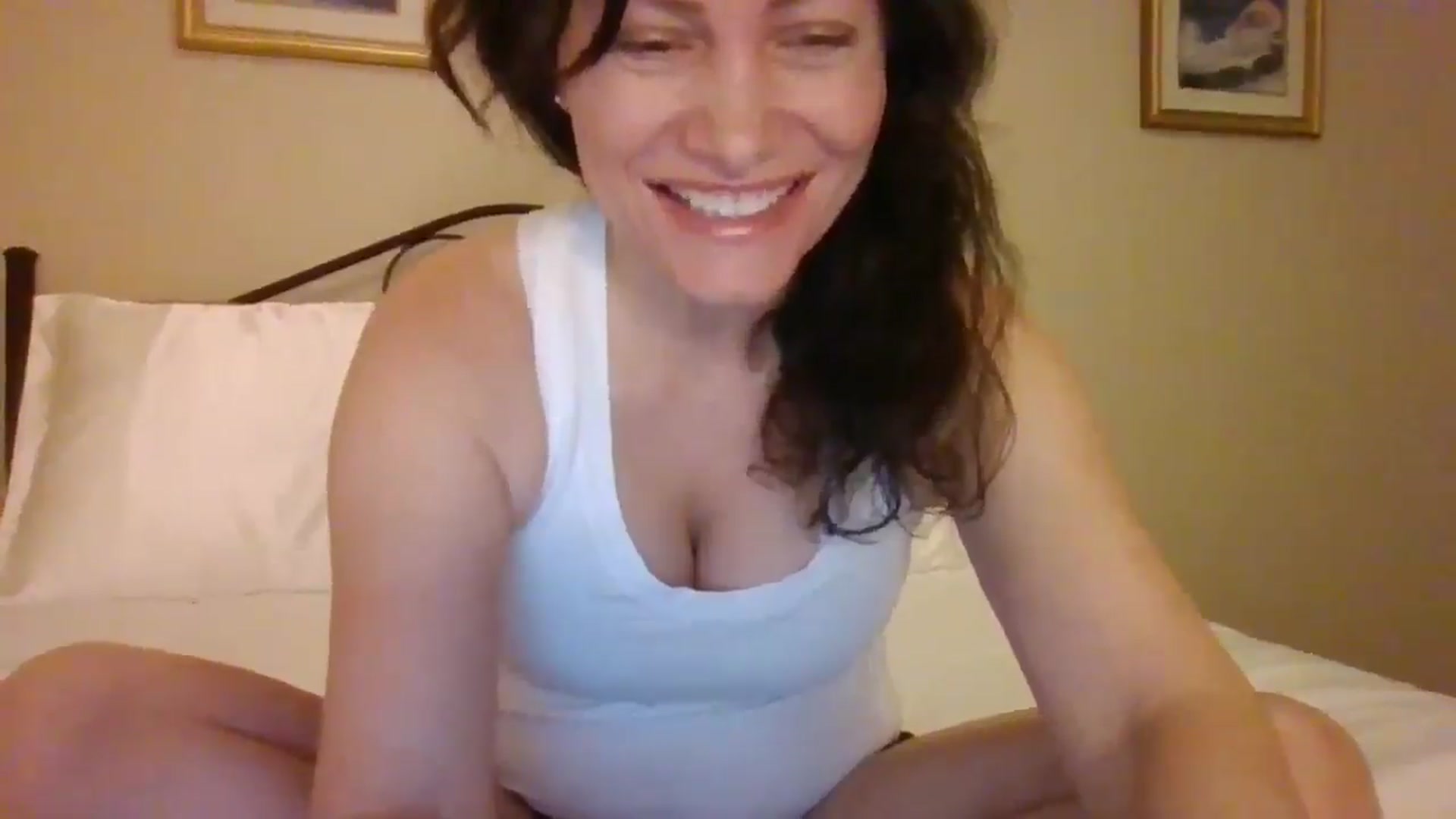 Gallery image thumbnail from LVDOLL's myfreecams stream on, 11/22/2024, 05:05 image 9 of 20