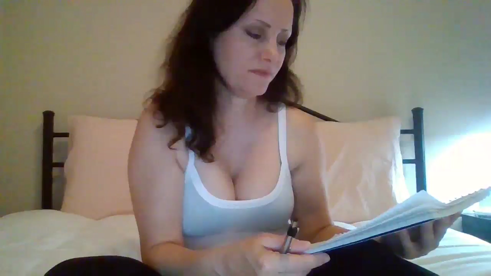 Gallery image thumbnail from LVDOLL's myfreecams stream on, 11/26/2024, 06:04 image 18 of 20