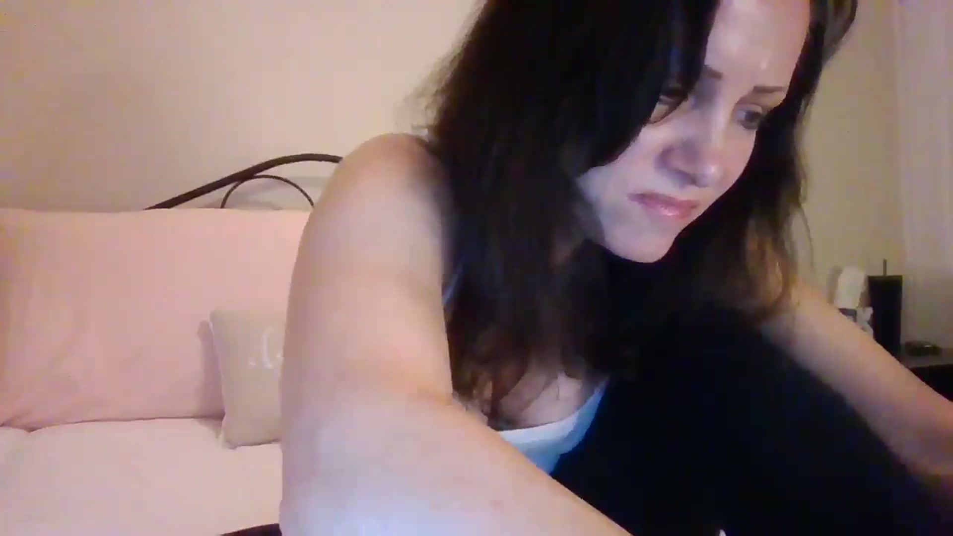 Gallery image thumbnail from LVDOLL's myfreecams stream on, 11/27/2024, 02:42 image 12 of 20