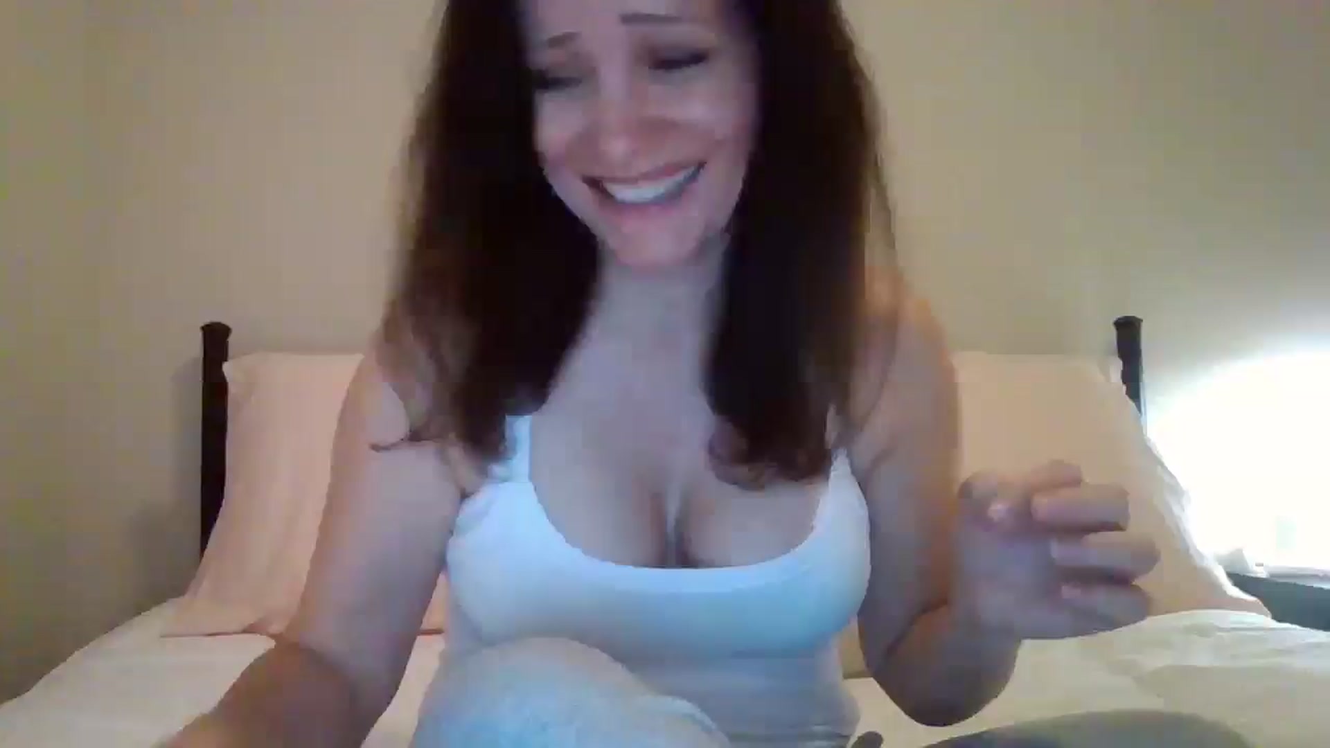 Gallery image thumbnail from LVDOLL's myfreecams stream on, 11/27/2024, 04:46 image 13 of 20