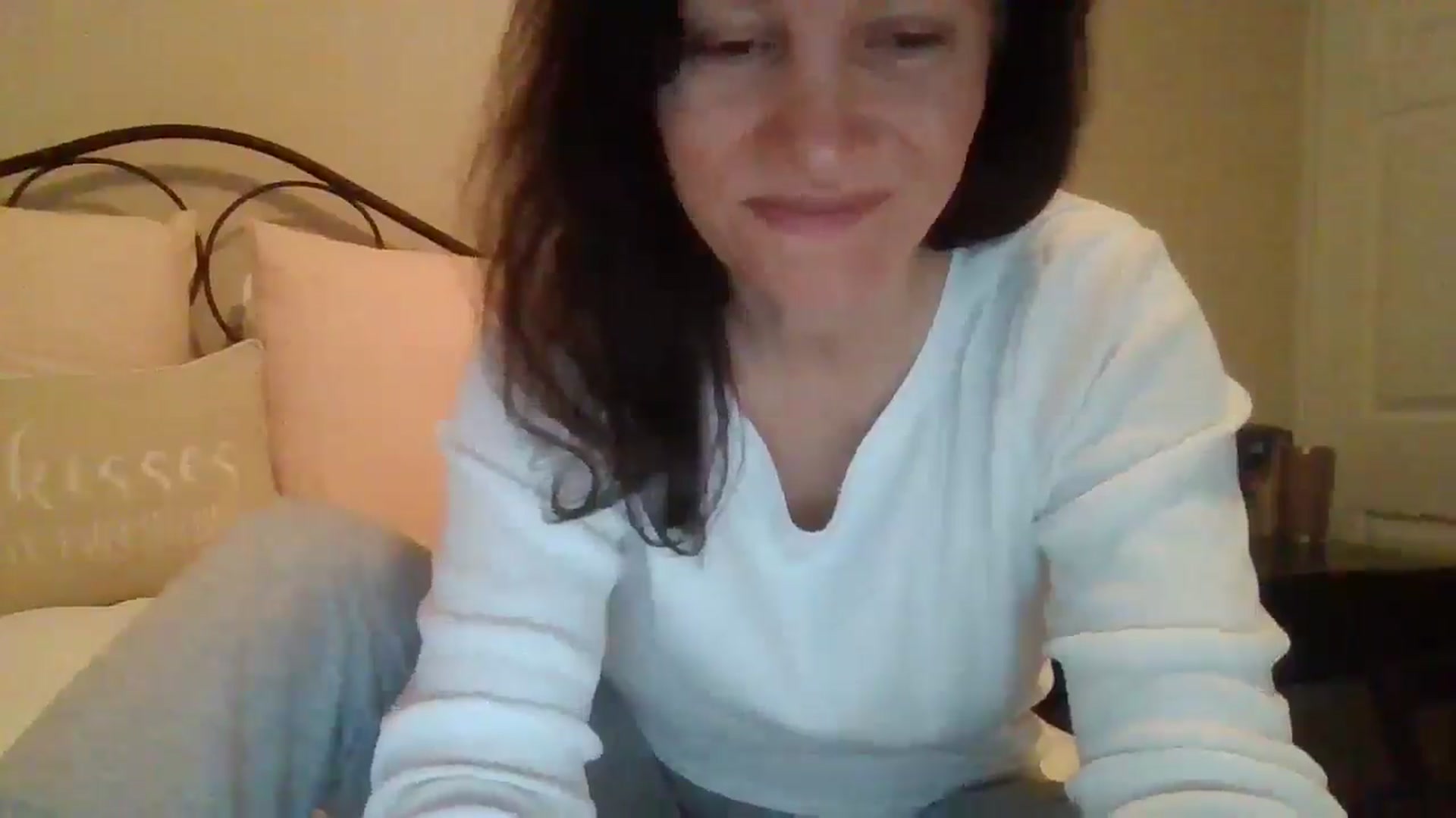 Gallery image thumbnail from LVDOLL's myfreecams stream on, 11/28/2024, 07:01 image 13 of 20