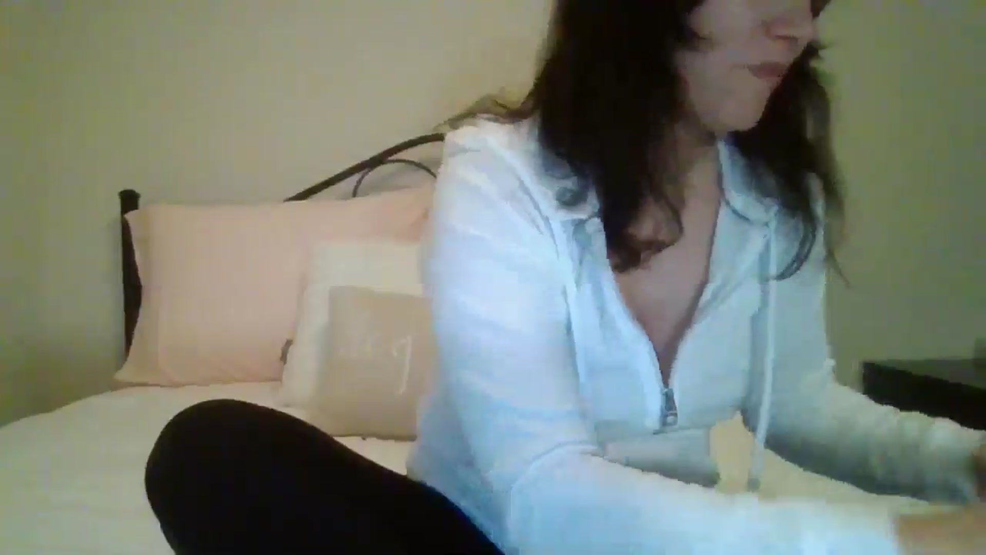Gallery image thumbnail from LVDOLL's myfreecams stream on, 11/29/2024, 02:24 image 11 of 20
