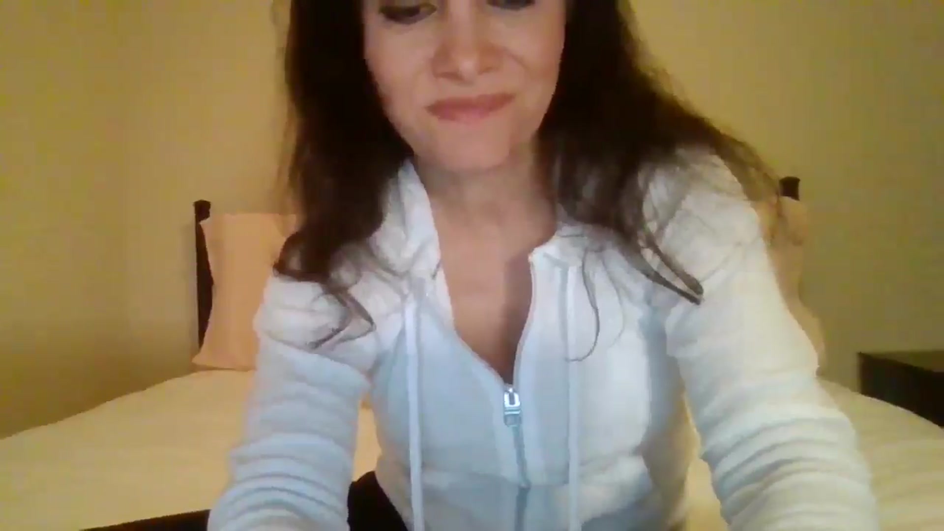 Gallery image thumbnail from LVDOLL's myfreecams stream on, 11/29/2024, 02:24 image 17 of 20