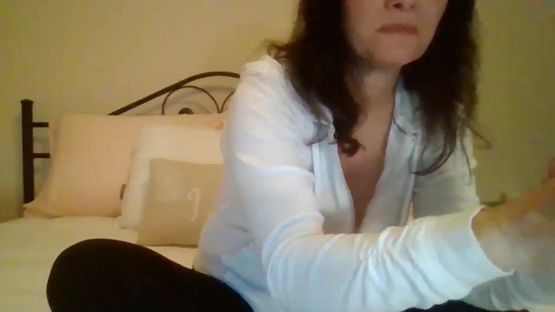 Gallery image thumbnail from LVDOLL's myfreecams stream on, 11/29/2024, 02:24 image 7 of 20