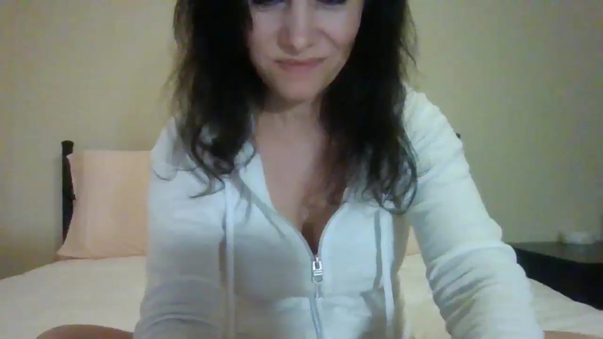 Gallery image thumbnail from LVDOLL's myfreecams stream on, 11/29/2024, 03:23 image 2 of 20