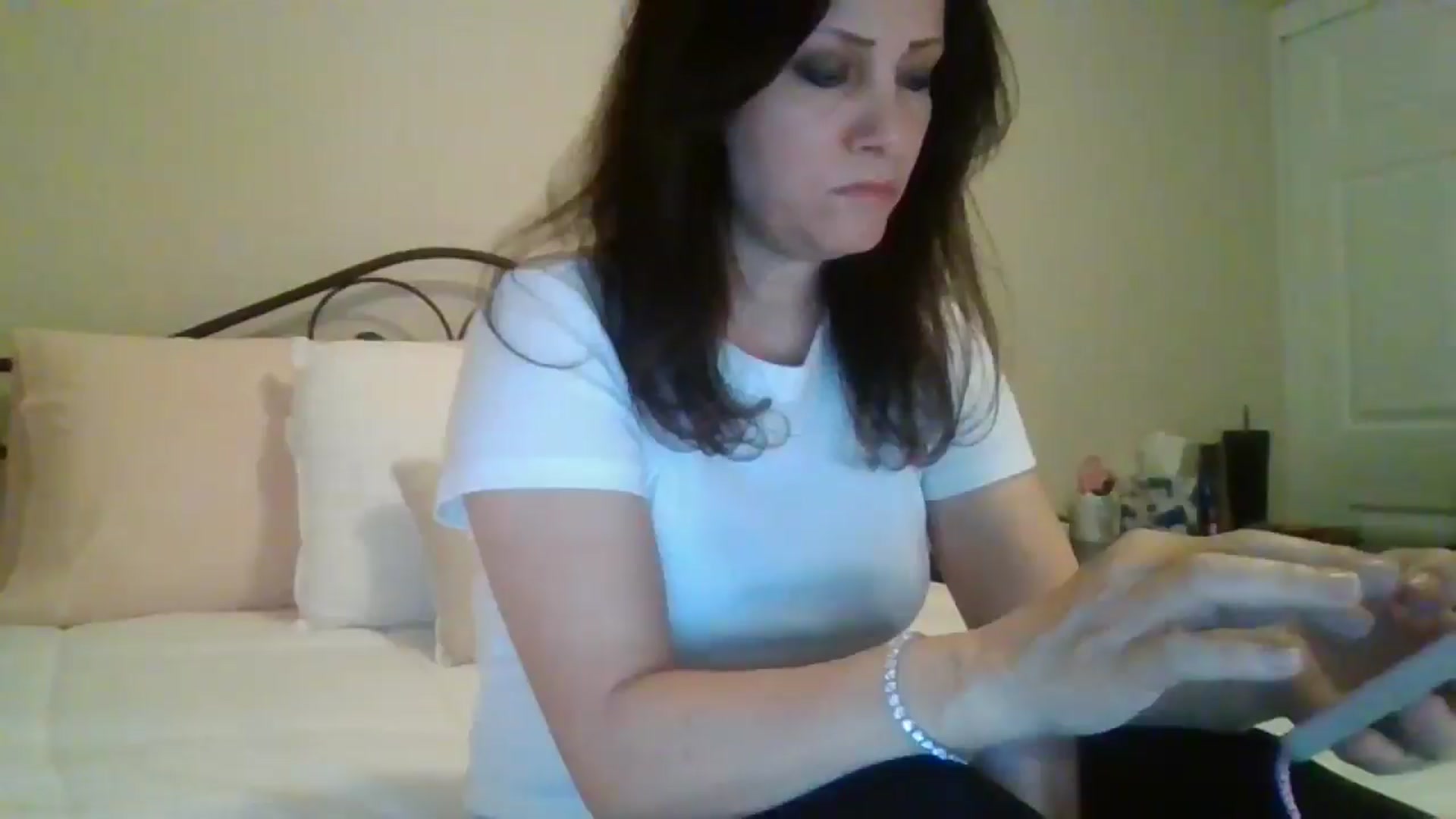Gallery image thumbnail from LVDOLL's myfreecams stream on, 11/30/2024, 03:28 image 4 of 20