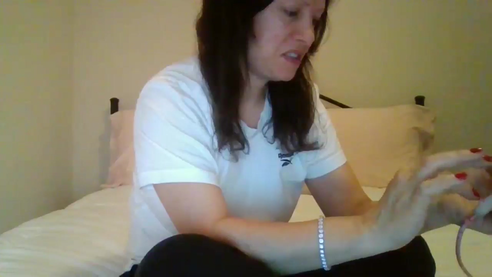 Gallery image thumbnail from LVDOLL's myfreecams stream on, 12/03/2024, 04:14 image 2 of 20