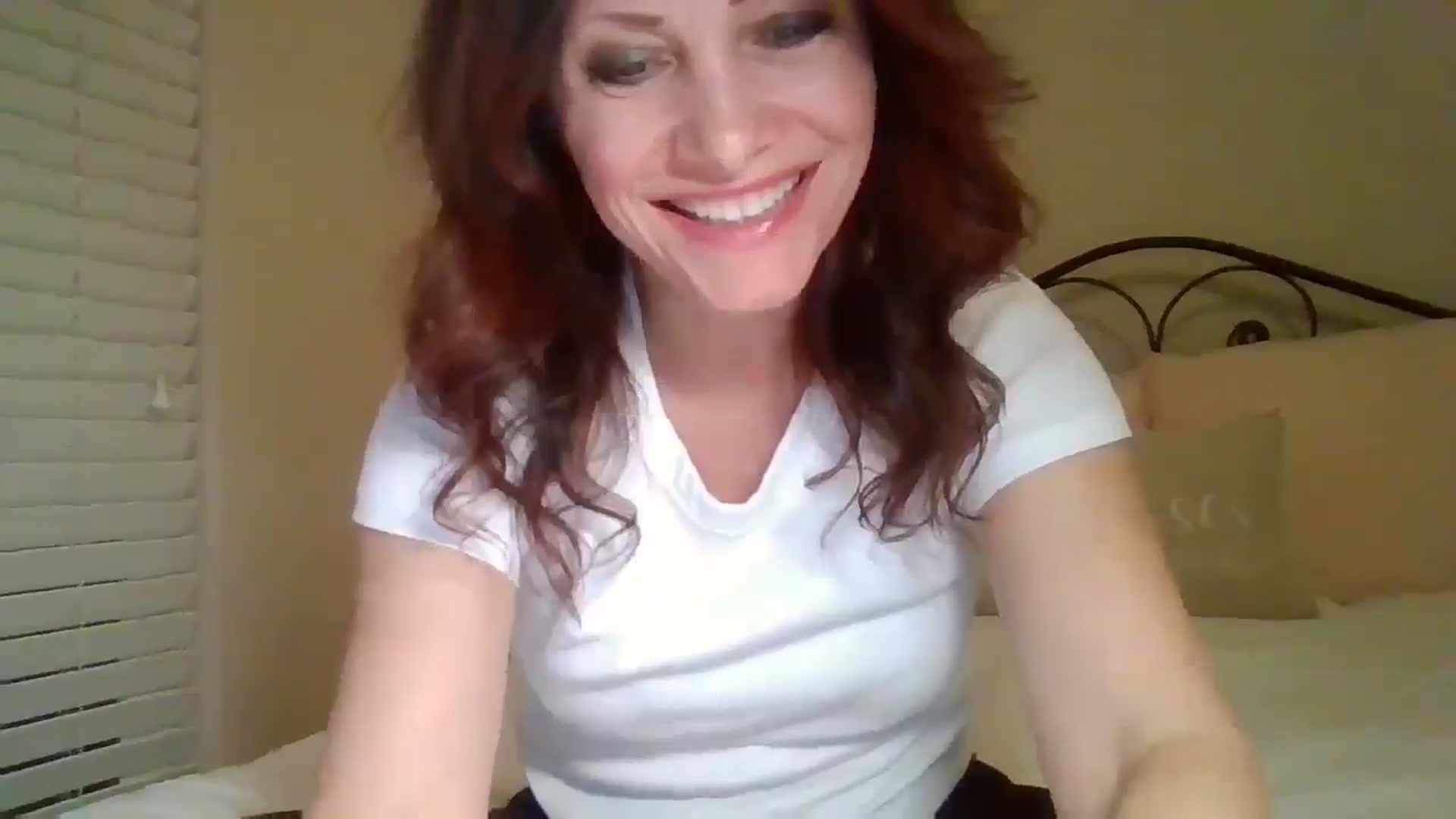 Gallery image thumbnail from LVDOLL's myfreecams stream on, 12/04/2024, 05:59 image 14 of 20