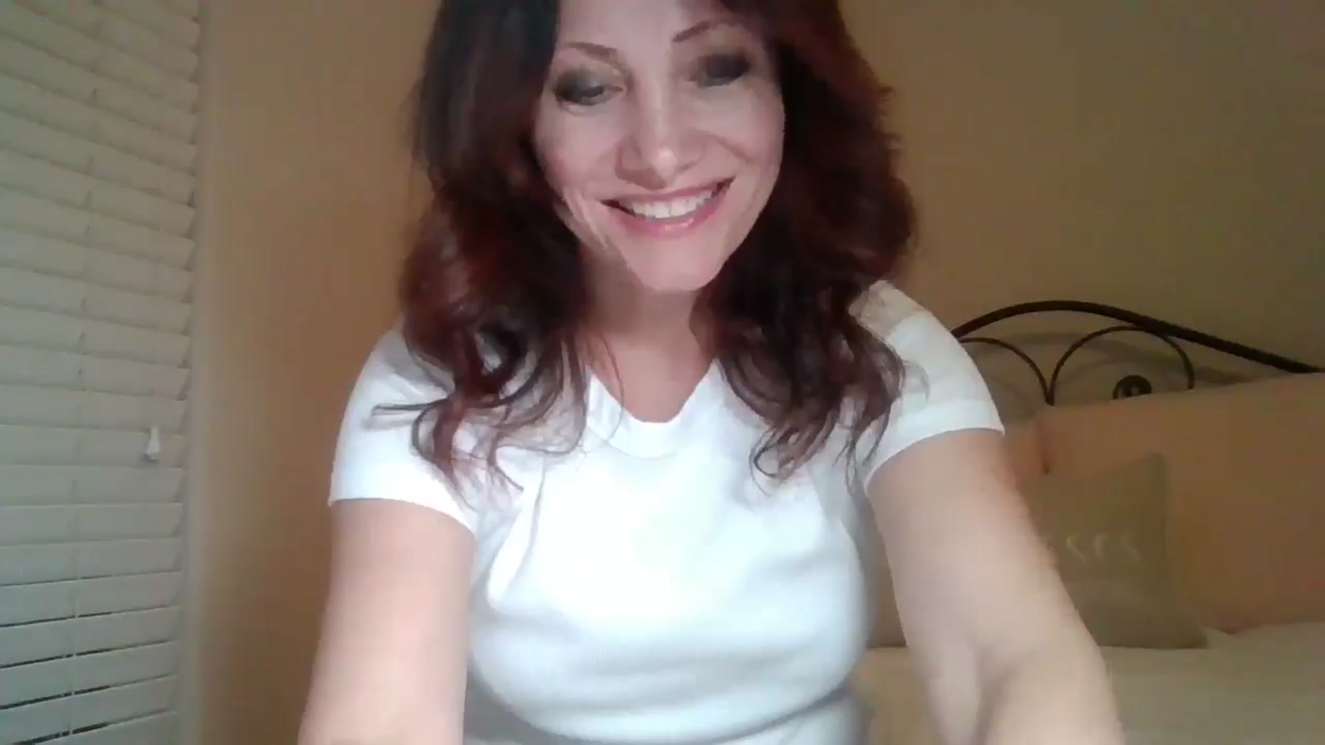 Gallery image thumbnail from LVDOLL's myfreecams stream on, 12/04/2024, 05:59 image 16 of 20