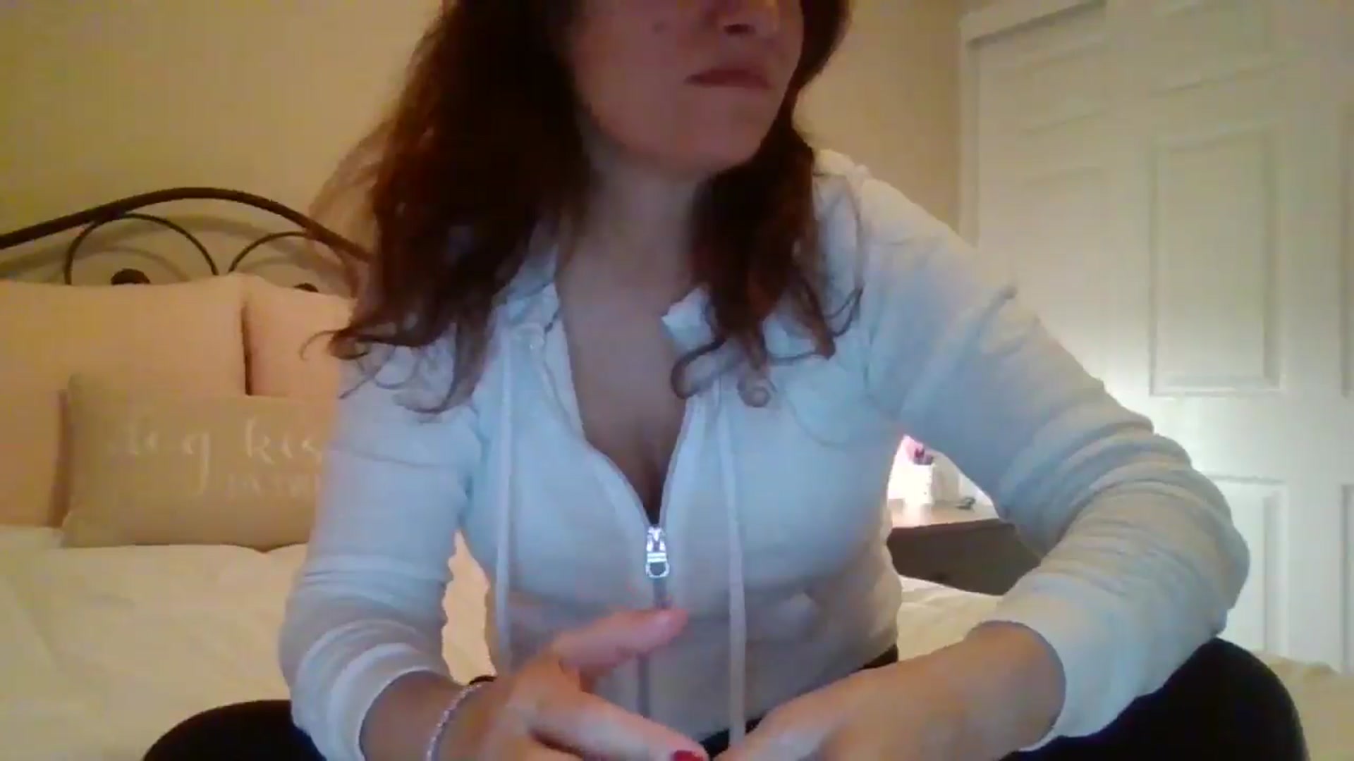 Gallery image thumbnail from LVDOLL's myfreecams stream on, 12/12/2024, 02:08 image 10 of 20