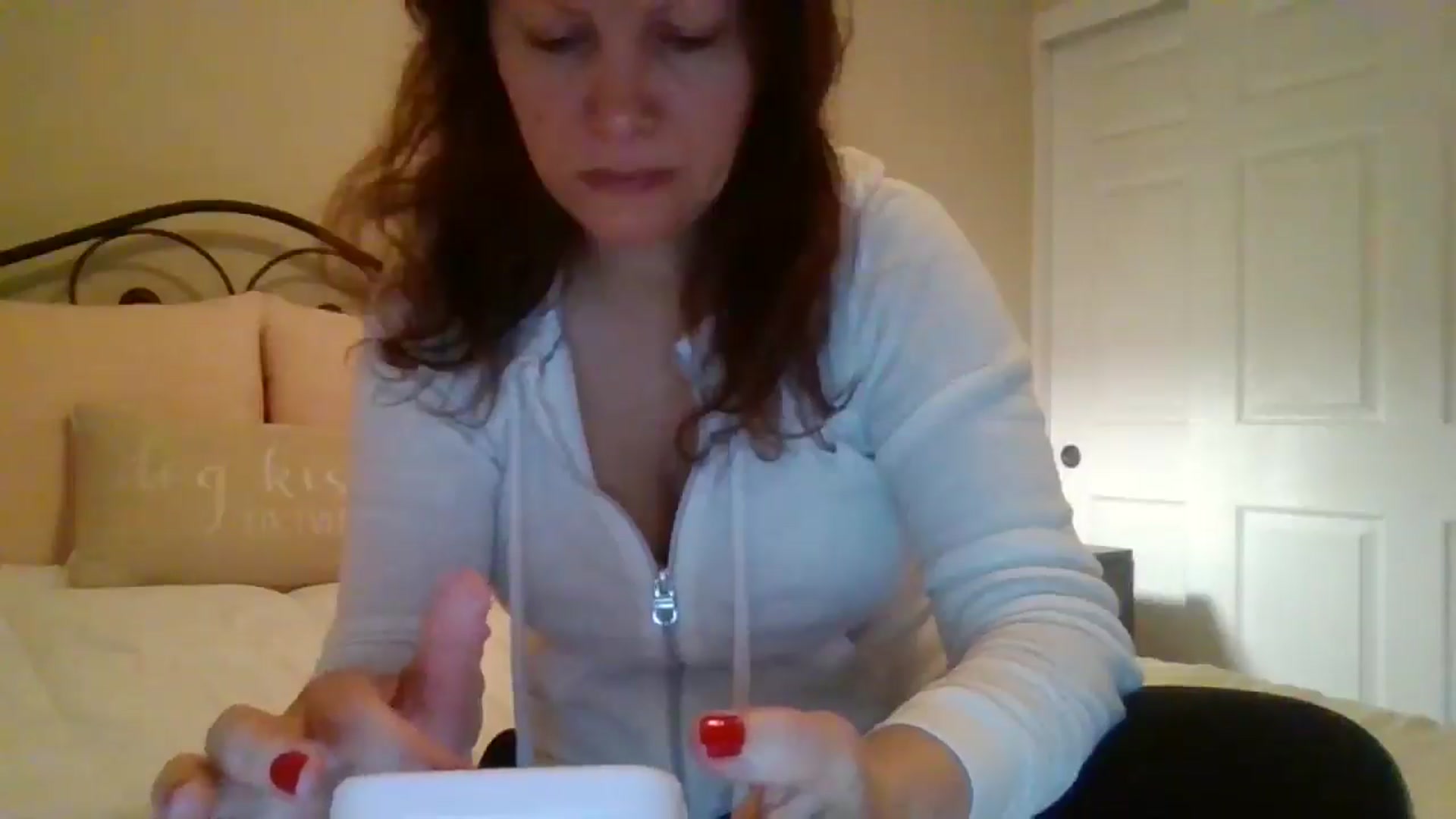 Gallery image thumbnail from LVDOLL's myfreecams stream on, 12/12/2024, 02:08 image 19 of 20