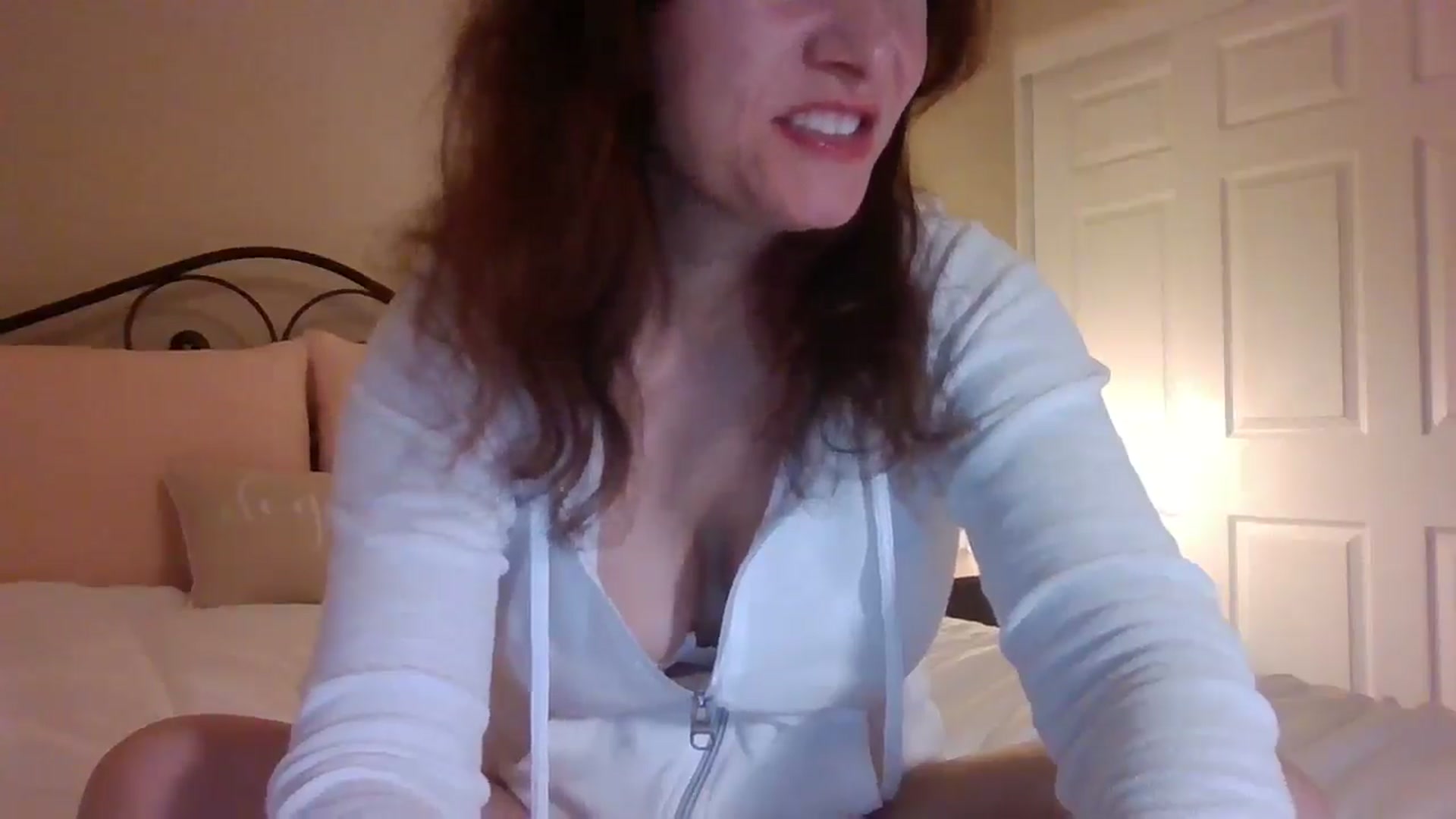 Gallery image thumbnail from LVDOLL's myfreecams stream on, 12/12/2024, 03:51 image 8 of 20