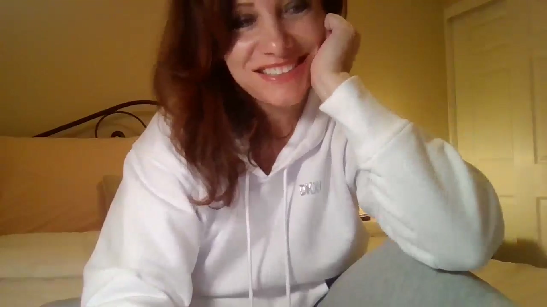 Gallery image thumbnail from LVDOLL's myfreecams stream on, 12/13/2024, 02:54 image 20 of 20