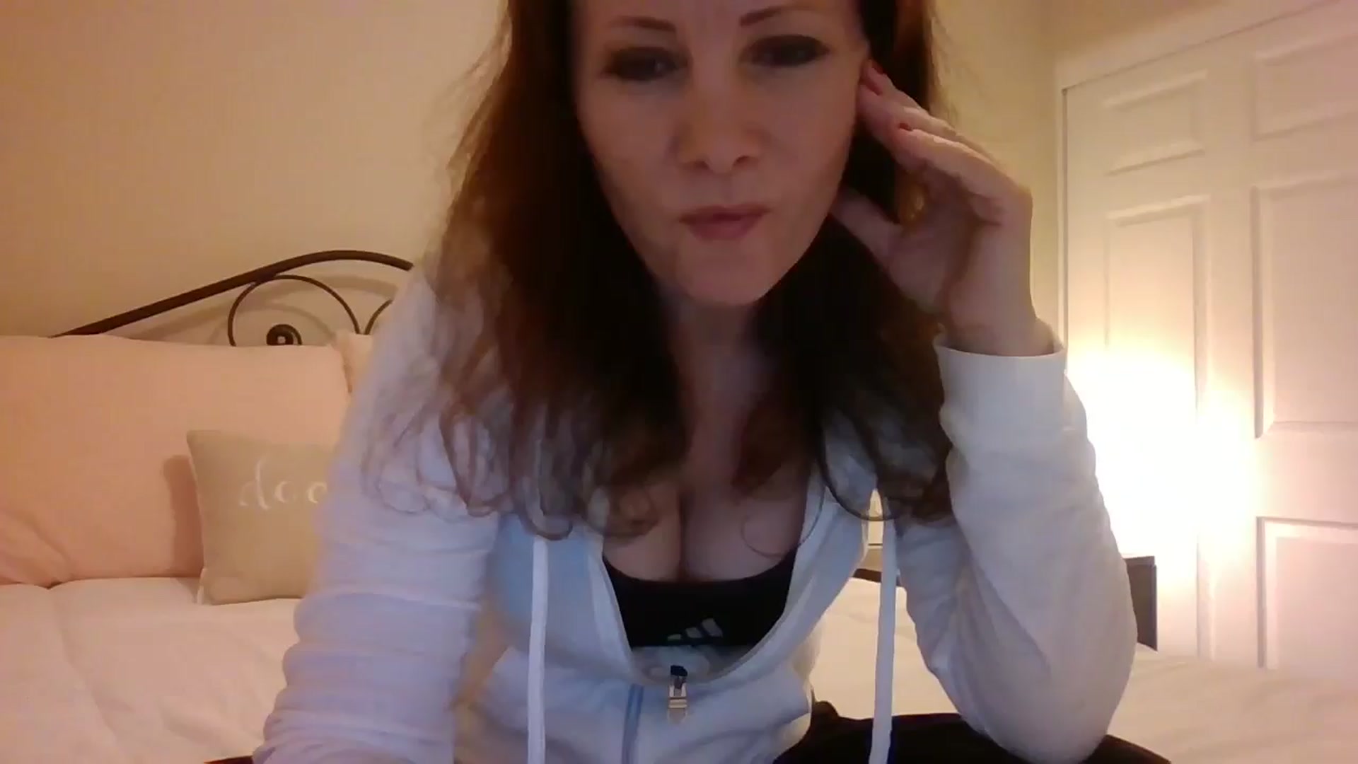 Gallery image thumbnail from LVDOLL's myfreecams stream on, 12/14/2024, 01:53 image 20 of 20