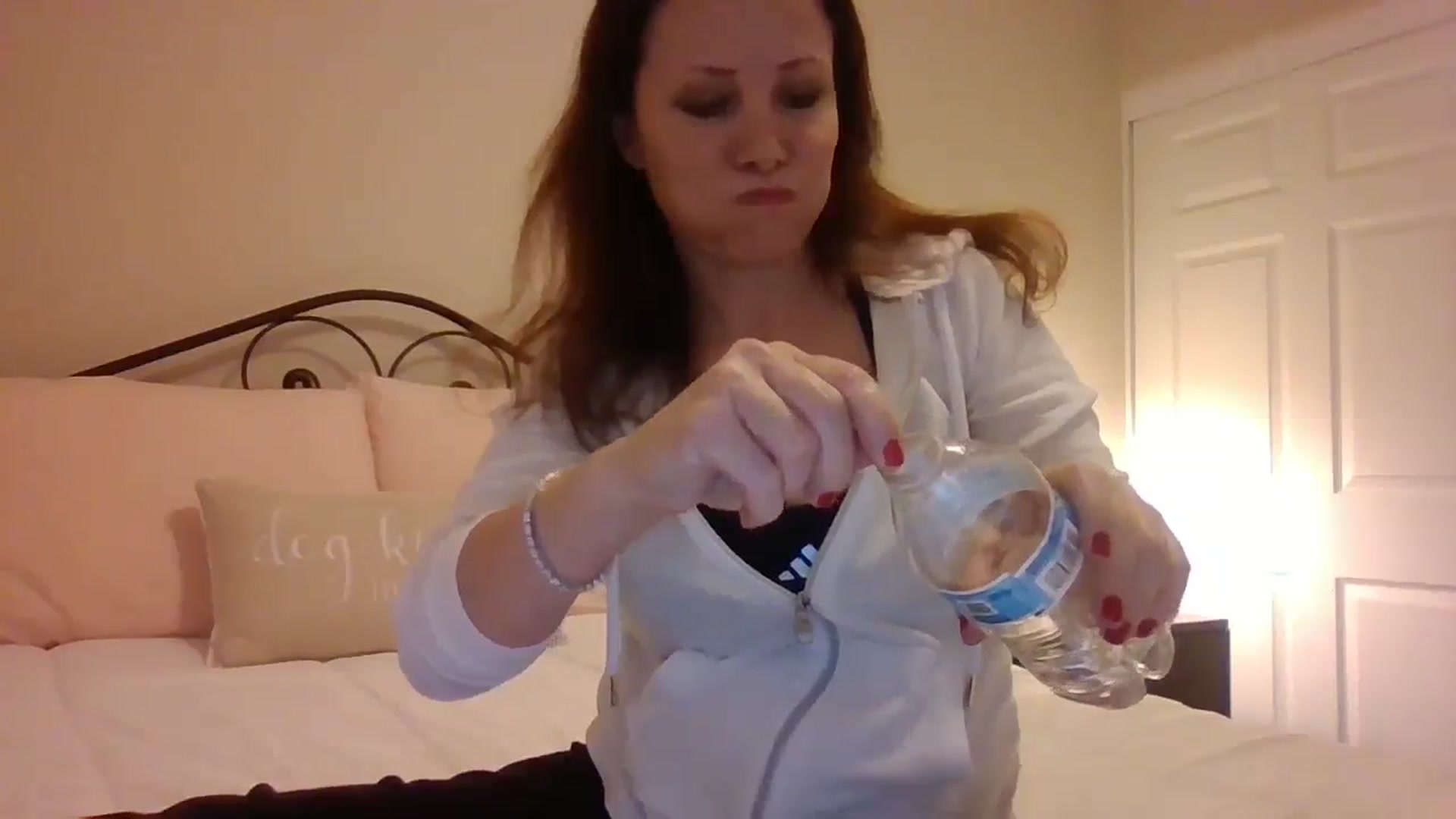 Gallery image thumbnail from LVDOLL's myfreecams stream on, 12/14/2024, 01:53 image 19 of 20