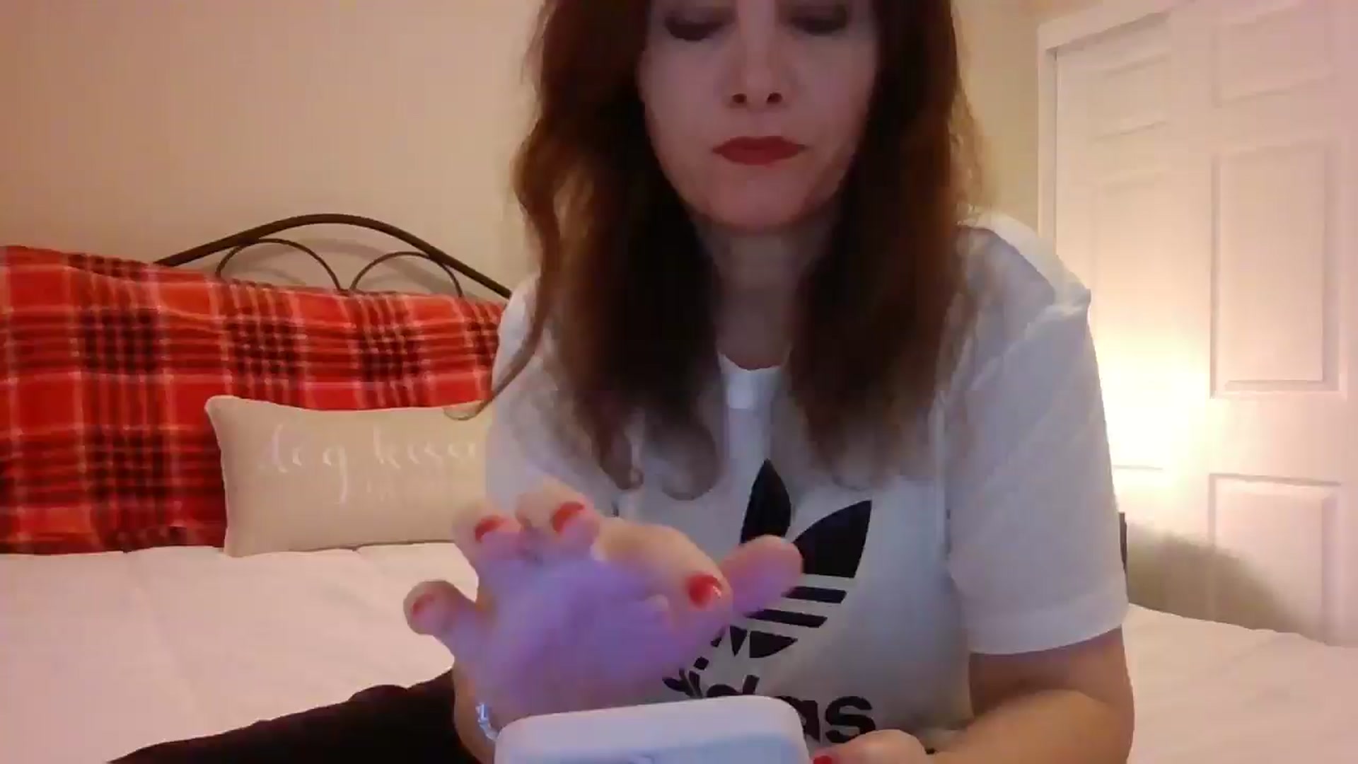 Gallery image thumbnail from LVDOLL's myfreecams stream on, 12/16/2024, 03:51 image 10 of 20