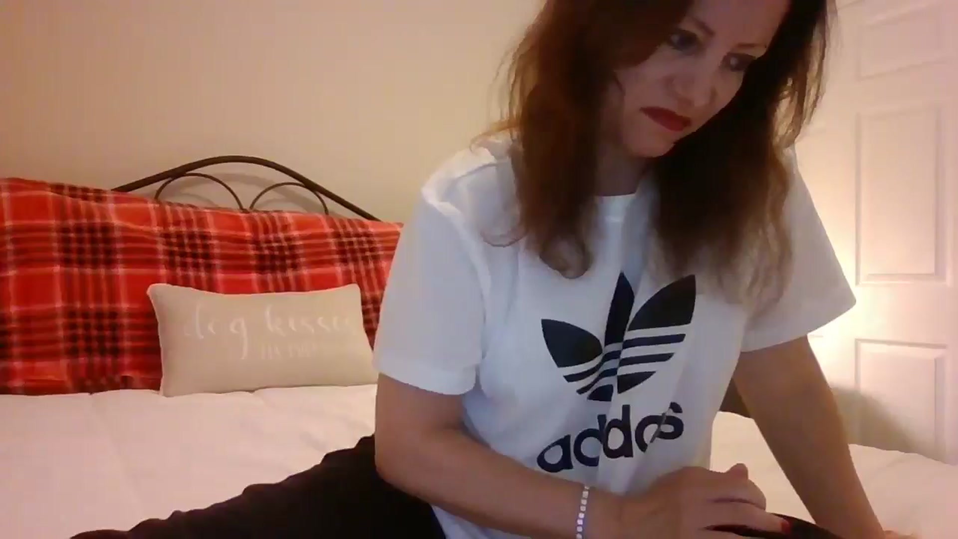 Gallery image thumbnail from LVDOLL's myfreecams stream on, 12/16/2024, 03:51 image 4 of 20