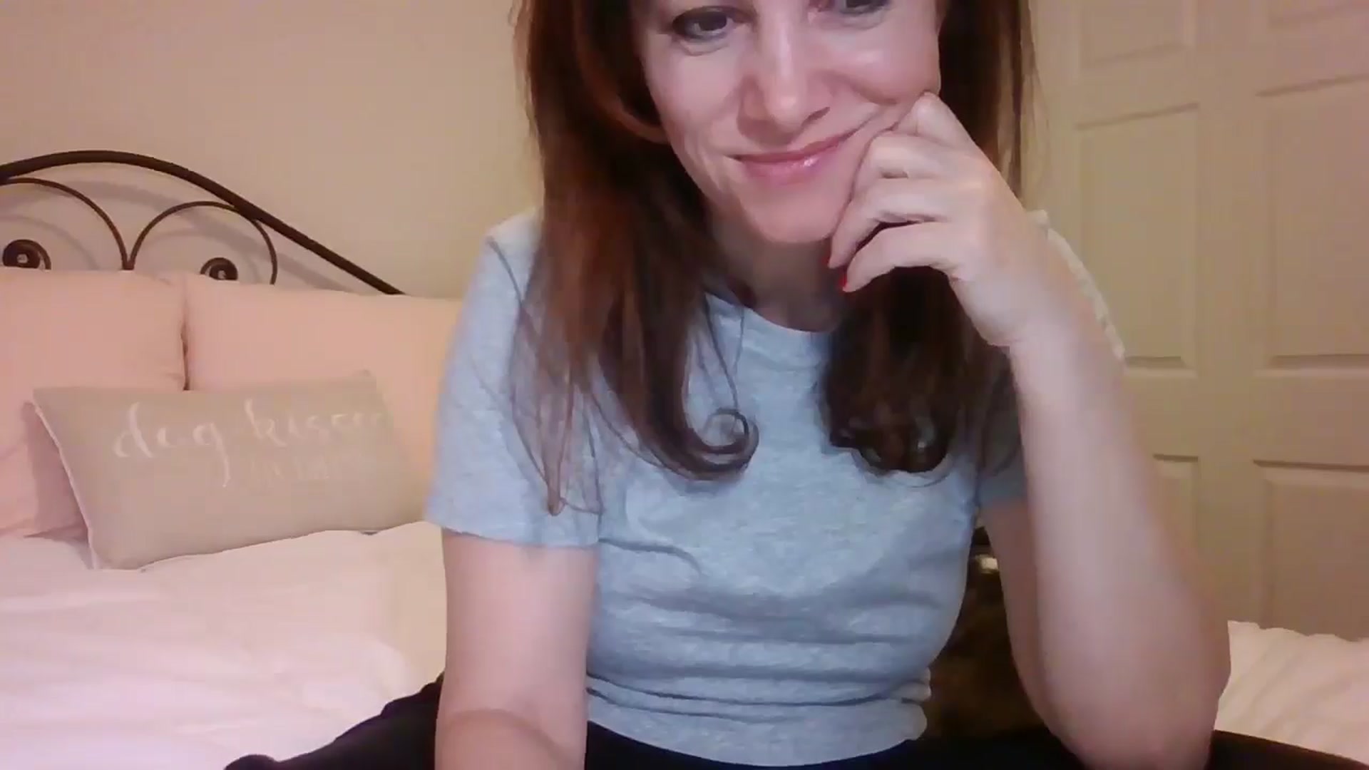 Gallery image thumbnail from LVDOLL's myfreecams stream on, 12/17/2024, 08:01 image 9 of 20